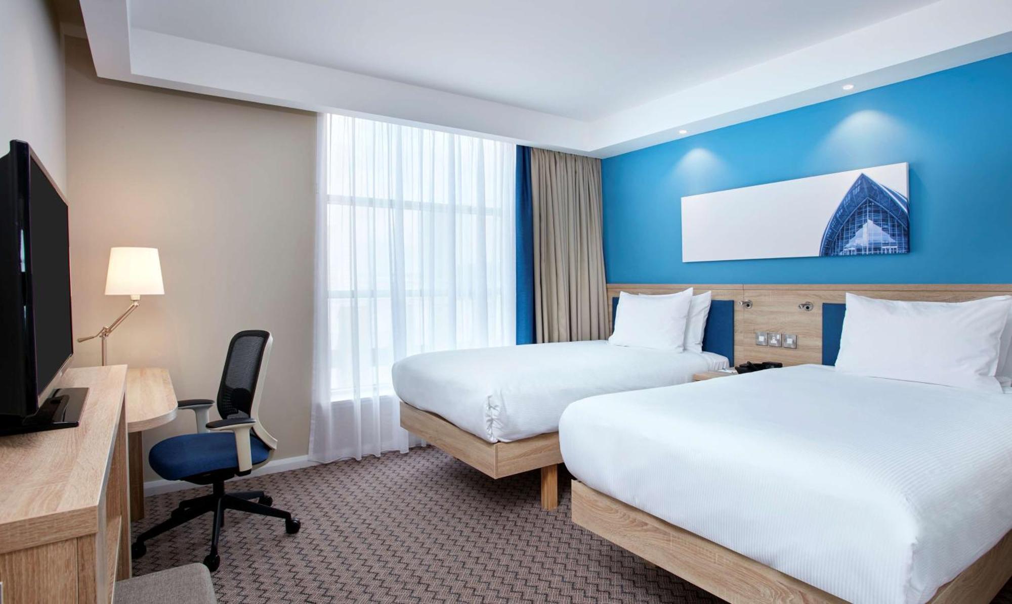 Twin Room,1552495681:JPEG