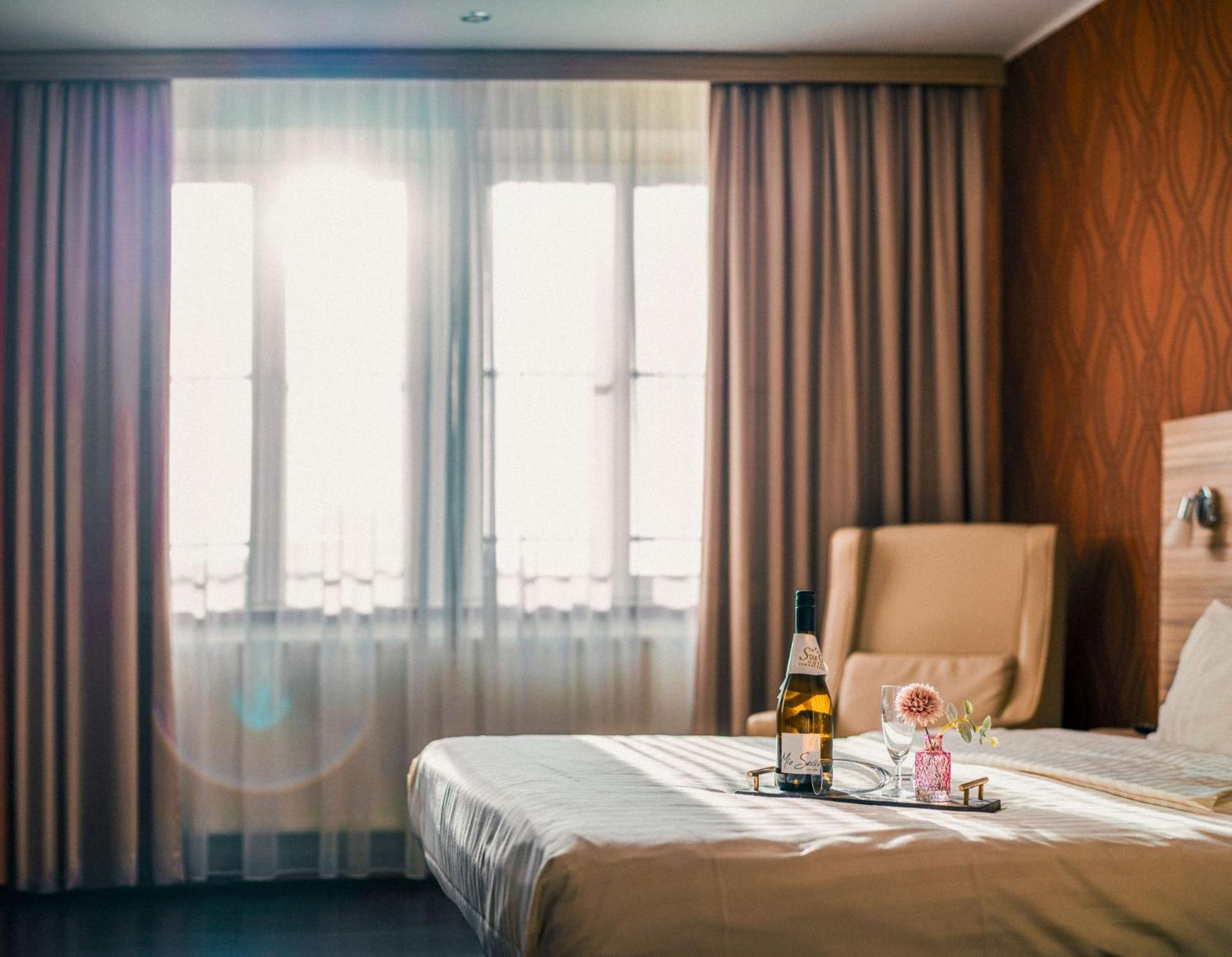 Double Room,1552579444:JPEG