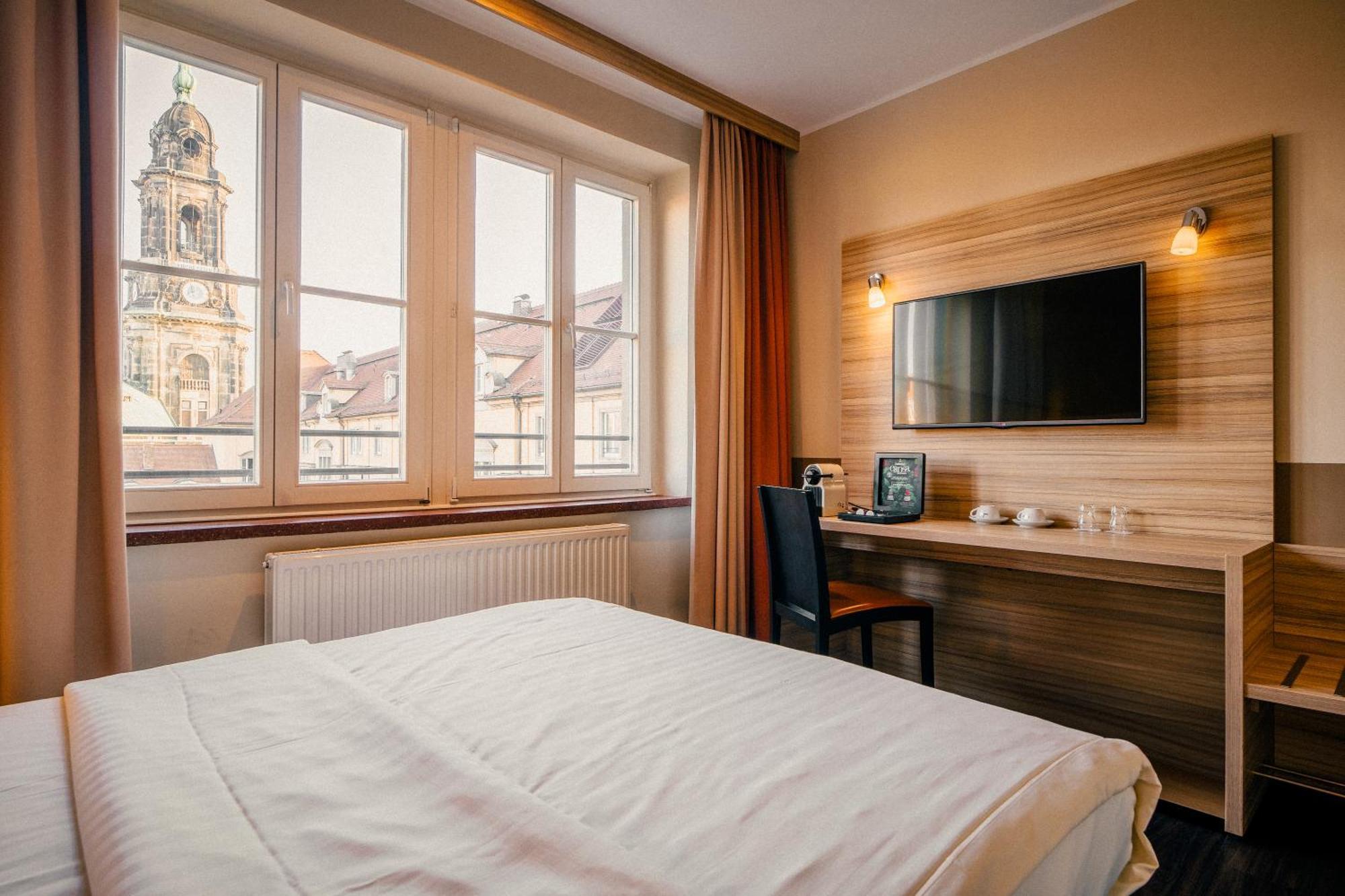 Standard Double Room,1014665608:JPEG