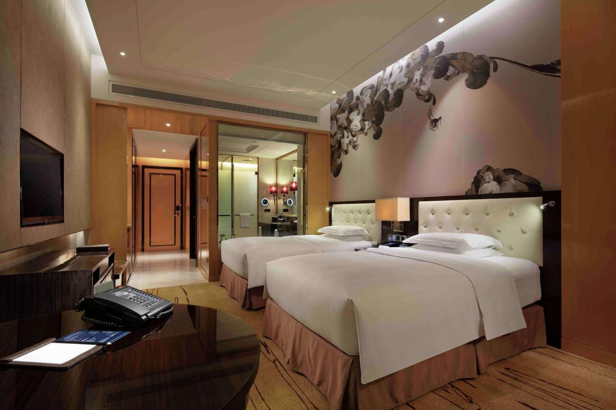 Grand Deluxe Twin Room