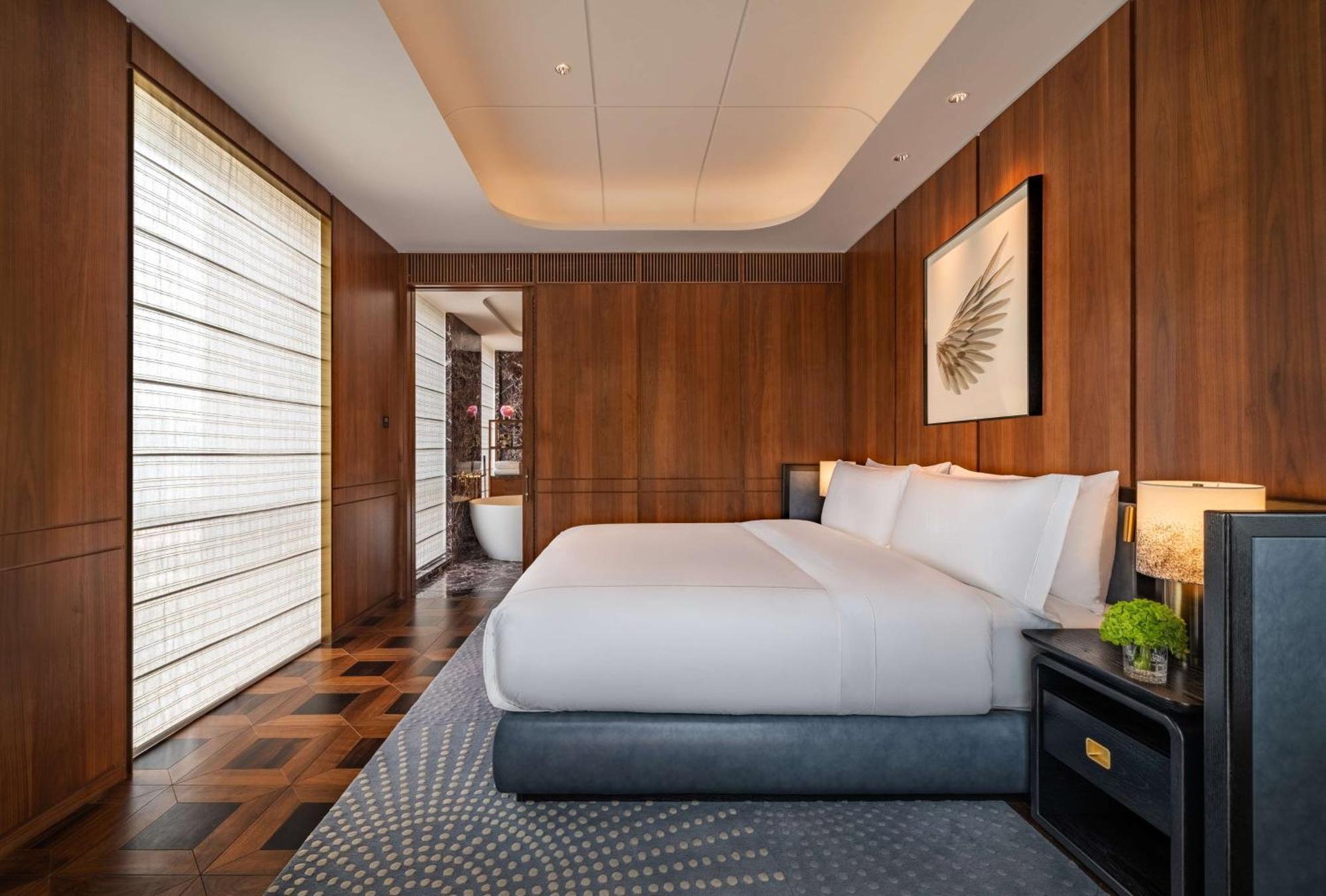 Waldorf Astoria Suite