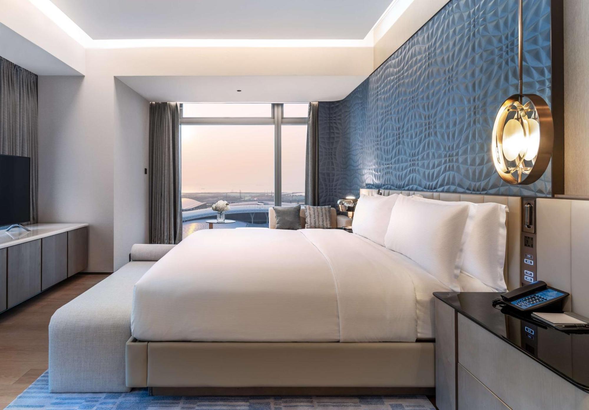 Executive King Suite