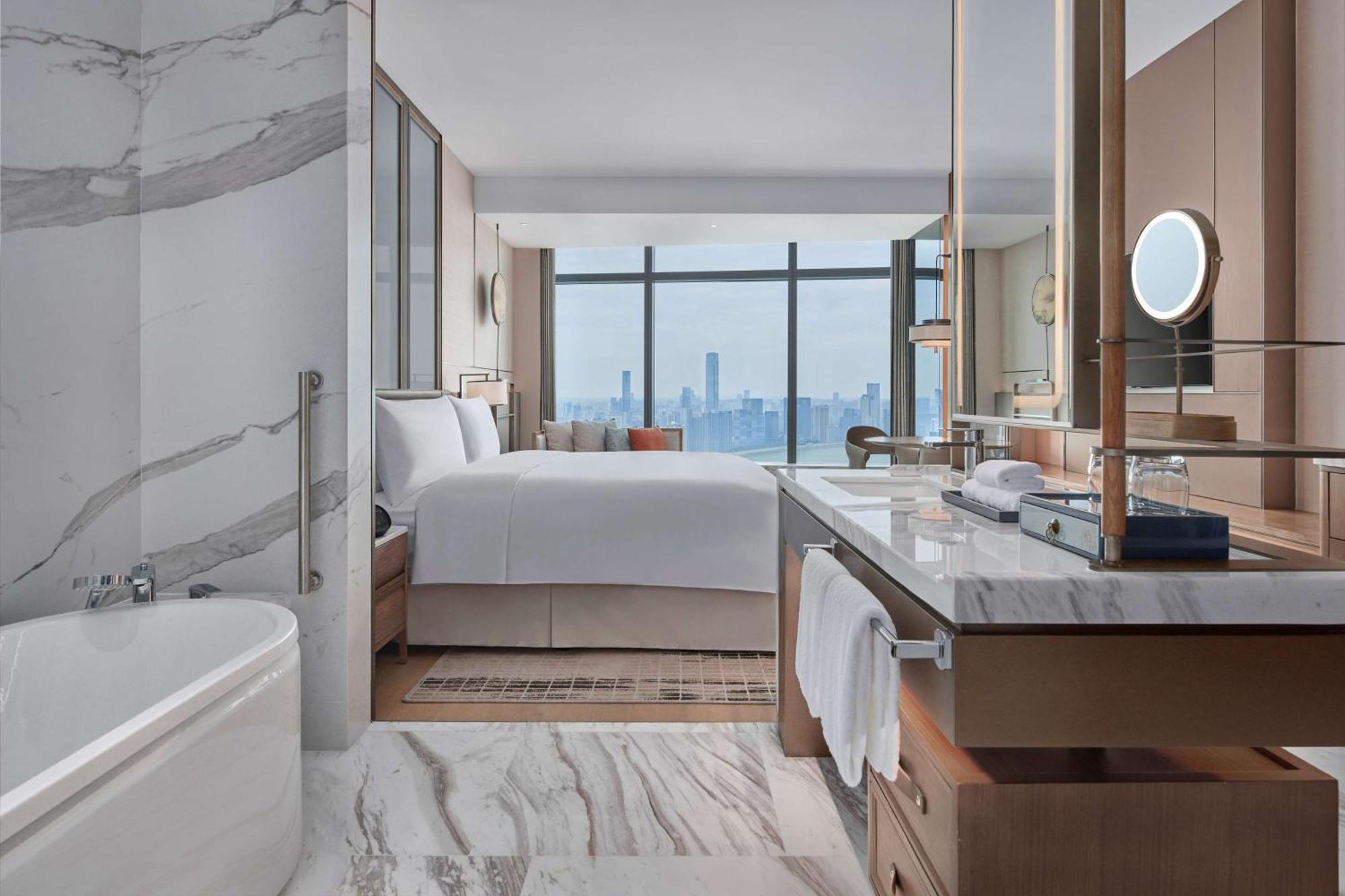 Premium King Room with River View