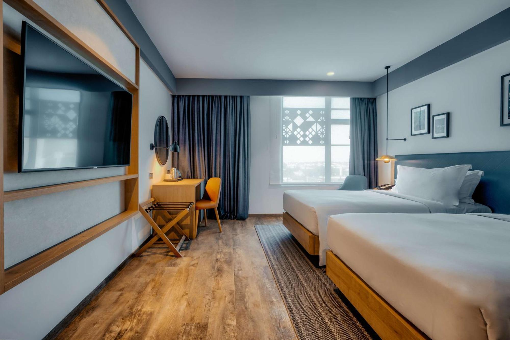 Twin Room,1552675102:JPEG