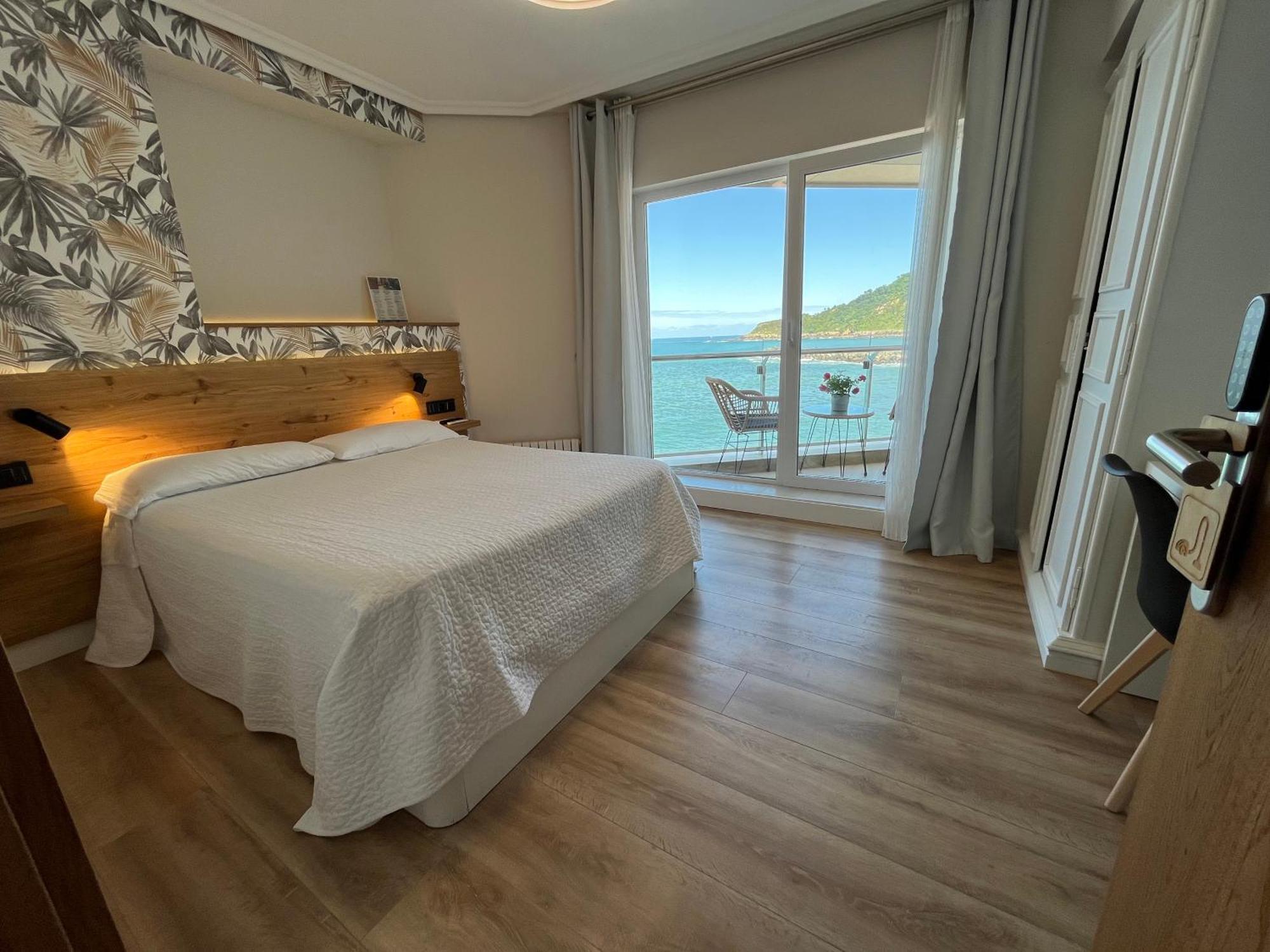 Standard Double or Twin Room Sea View