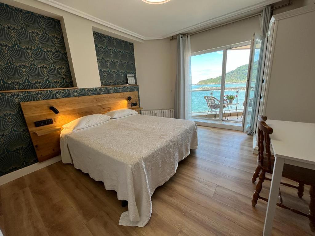 Standard Double or Twin Room Sea View