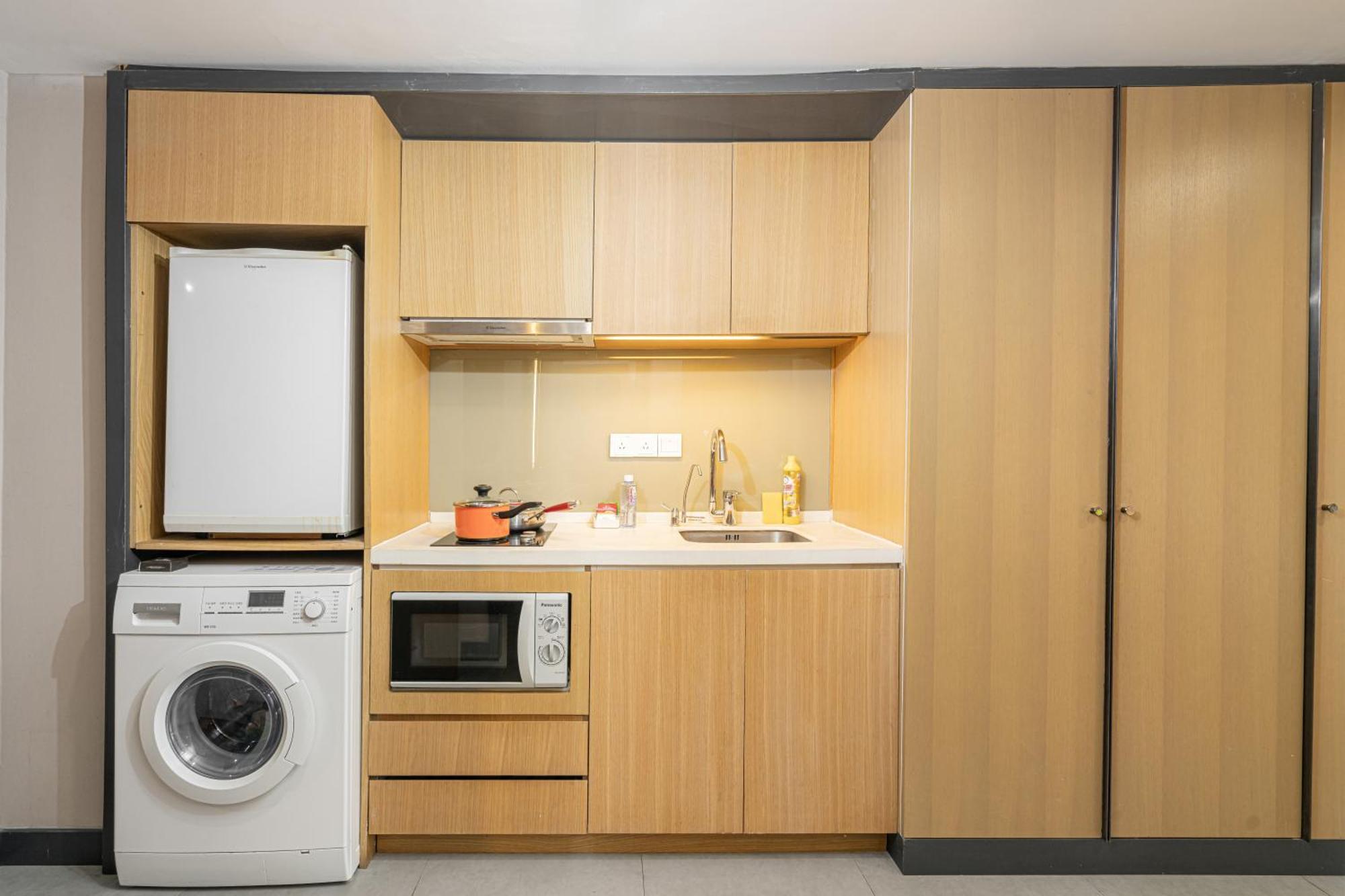 Studio Apartment