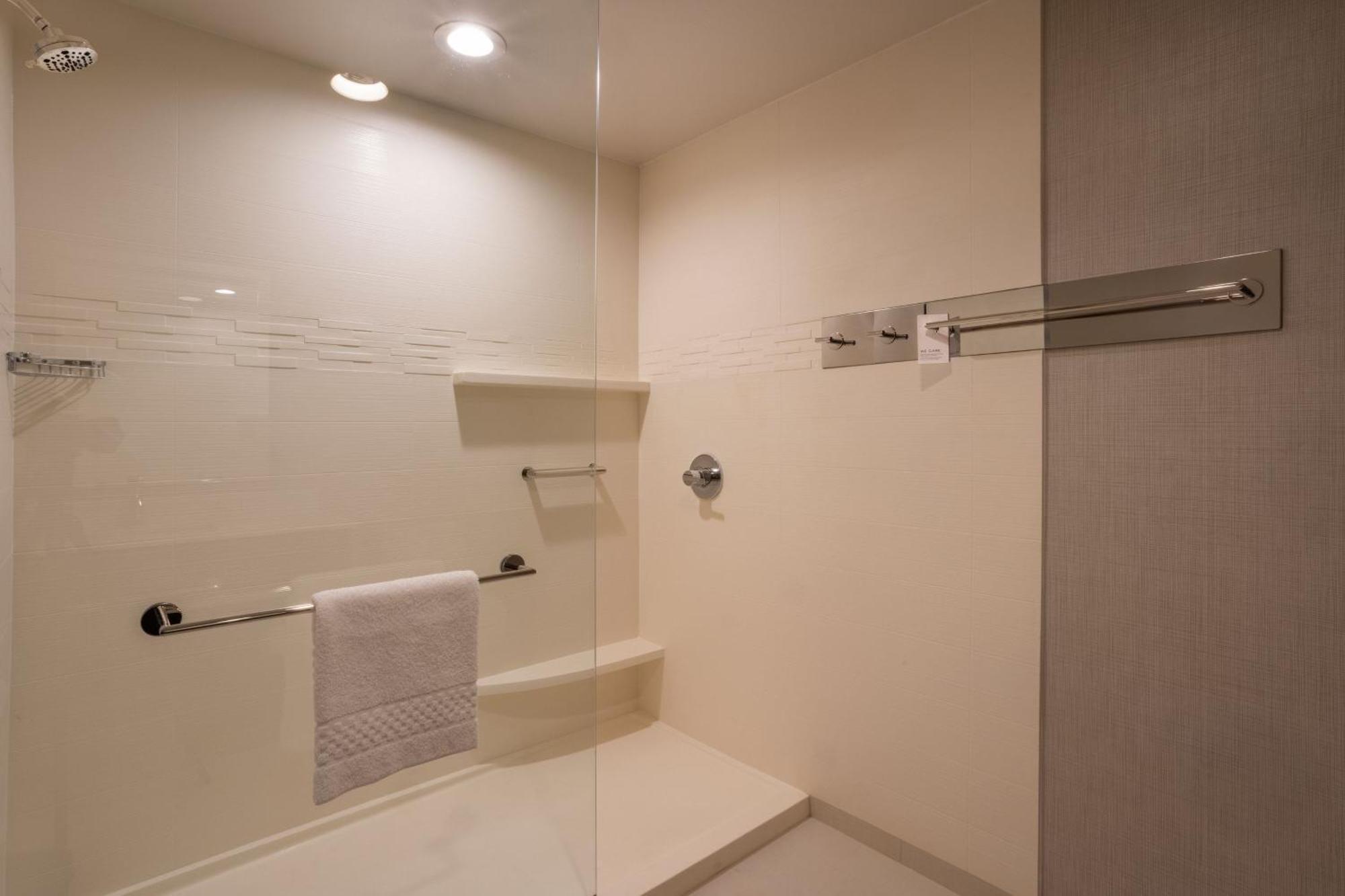 One-Bedroom Queen Studio Suite with Two Queen Beds and Sofa Bed - River View