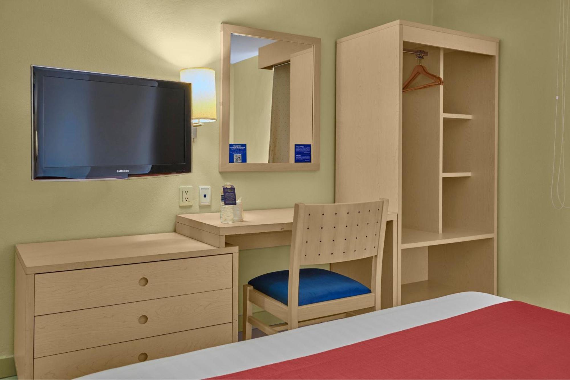 Queen Room