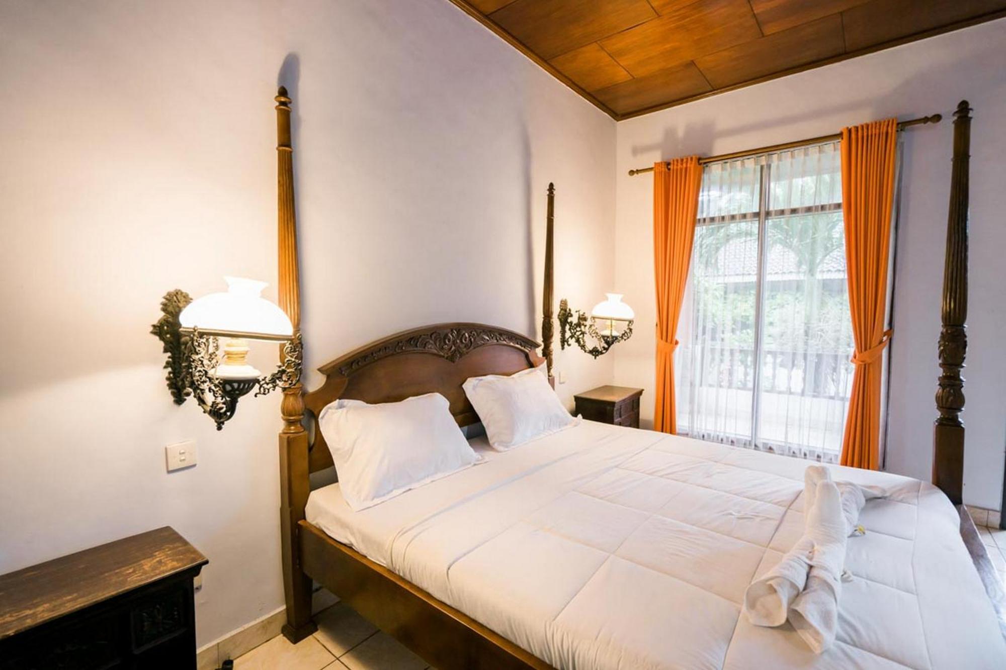 Deluxe Room,1553319259:JPEG