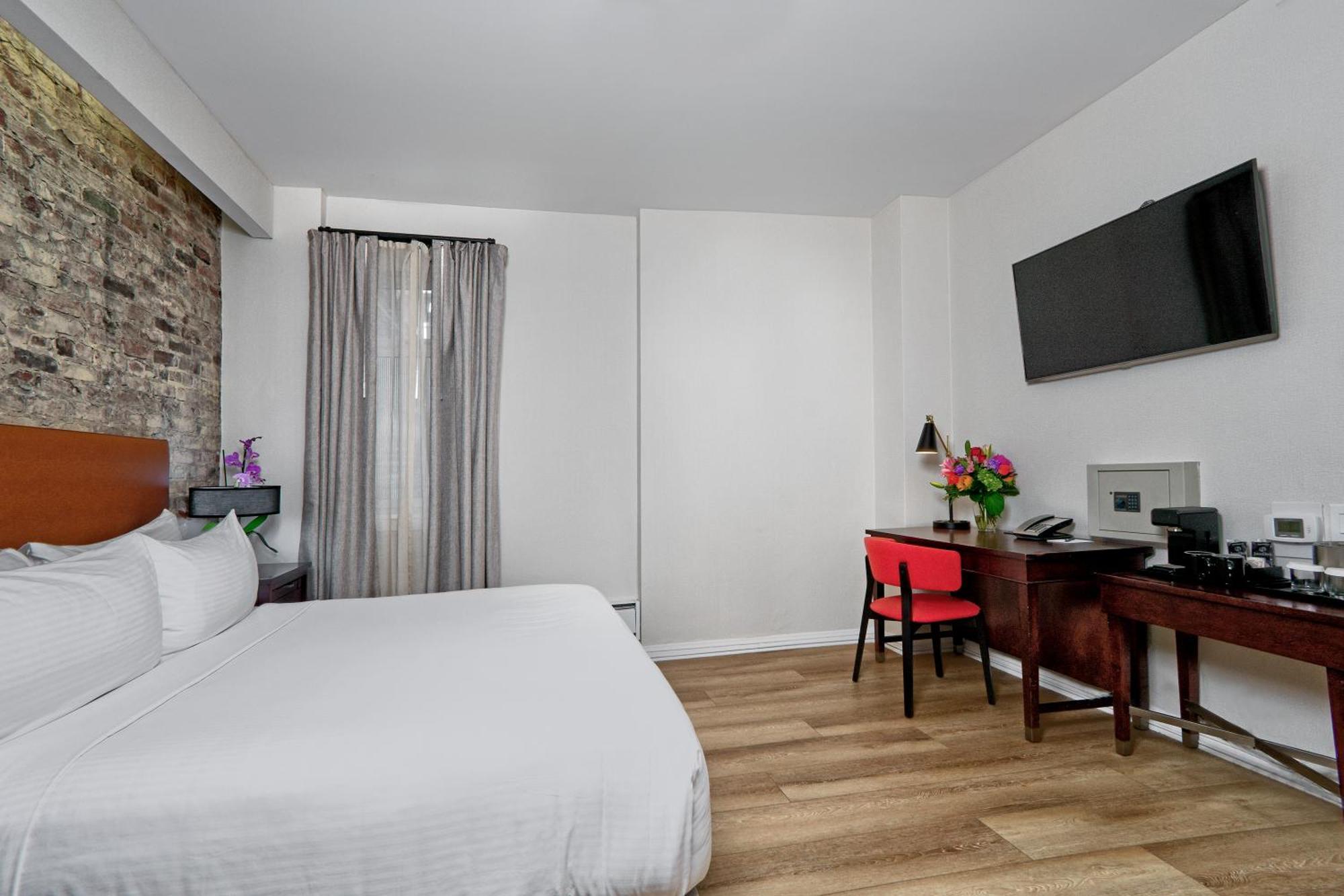 Accessible Standard King Room,1553380456:JPEG