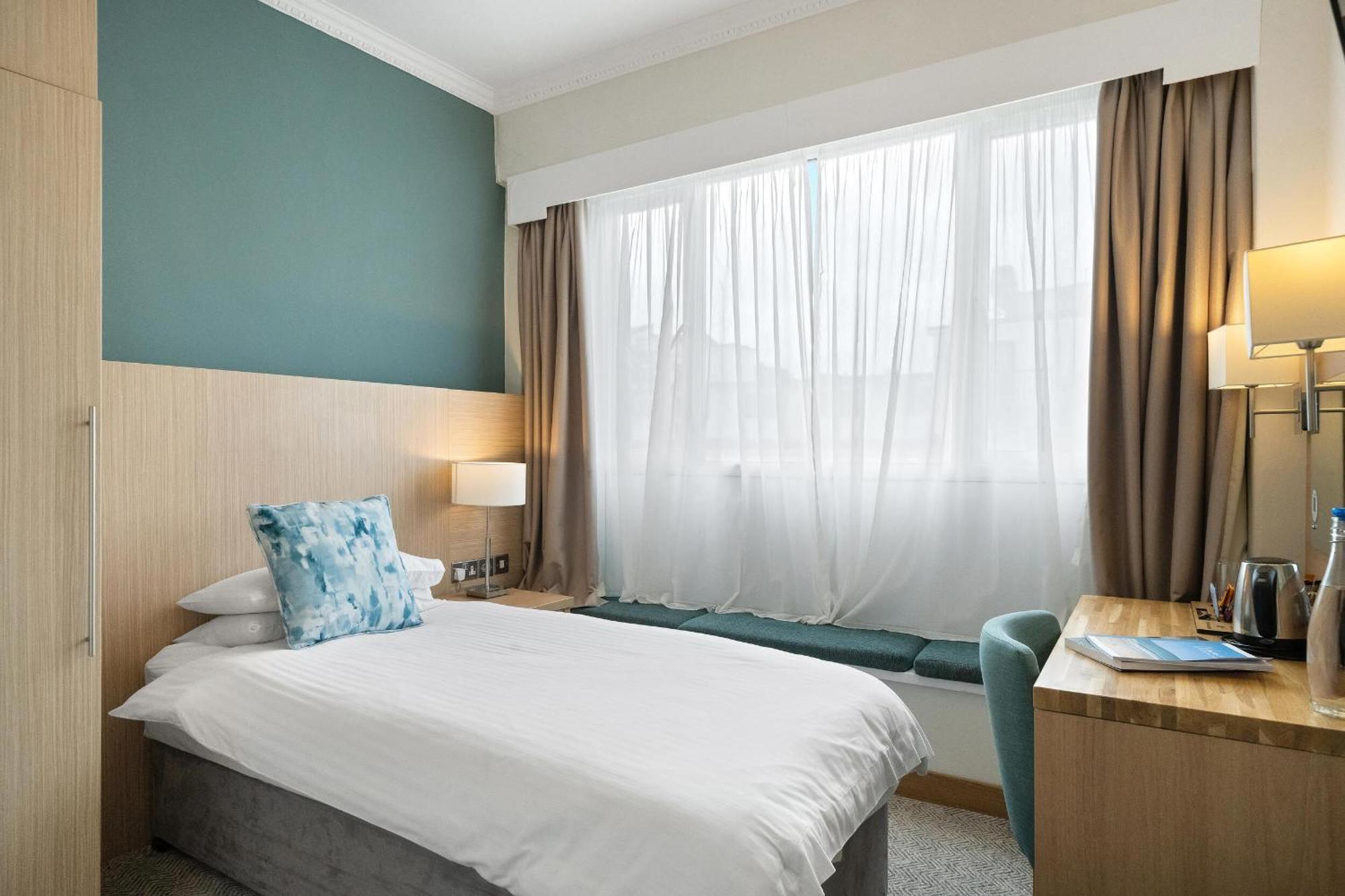 Standard Single Room Sea View