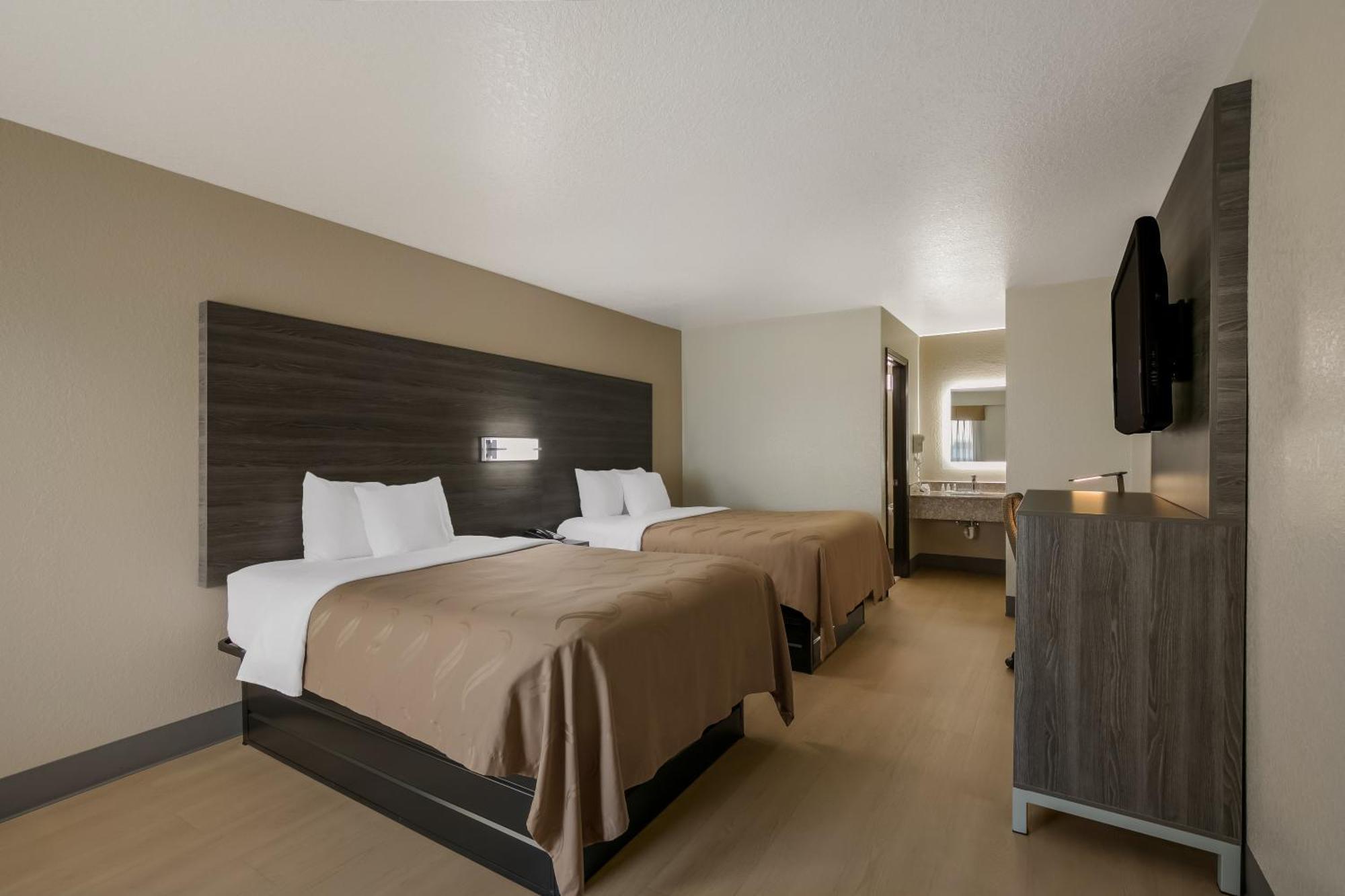 Double Room with Two Double Beds - Non-Smoking