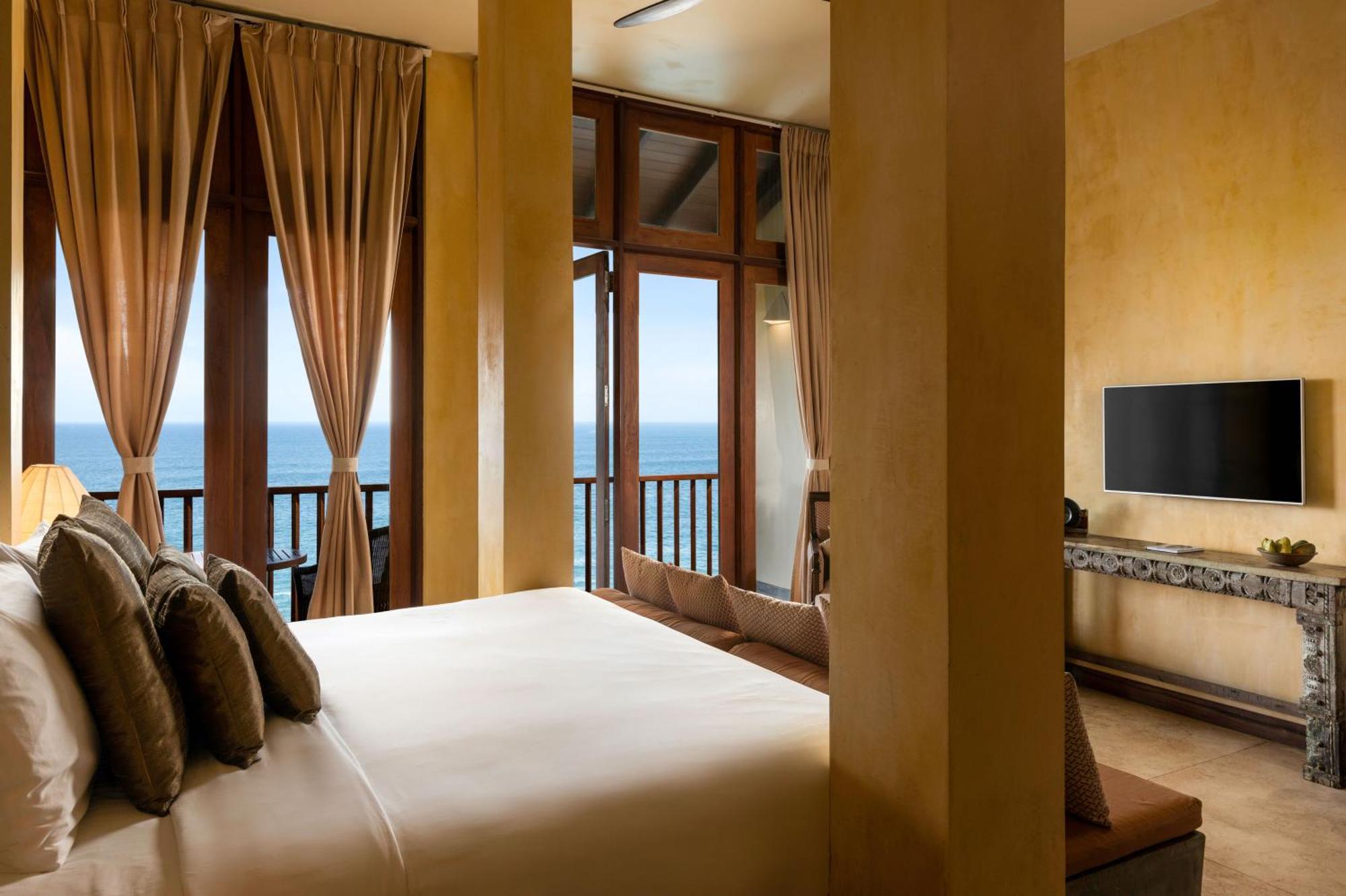 Themed Suite Plunge Pool