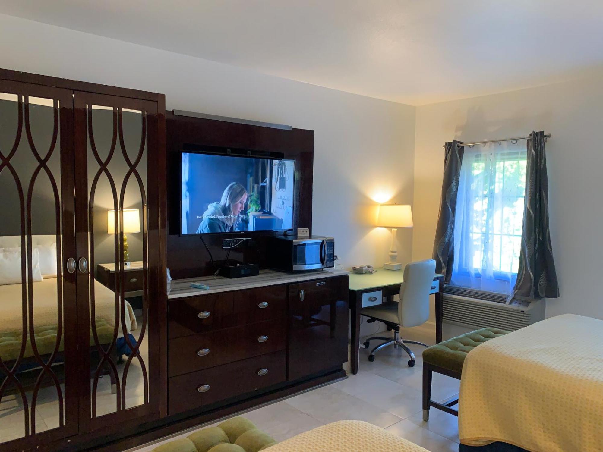 Premier Queen Room Two Queen Beds Non-Smoking