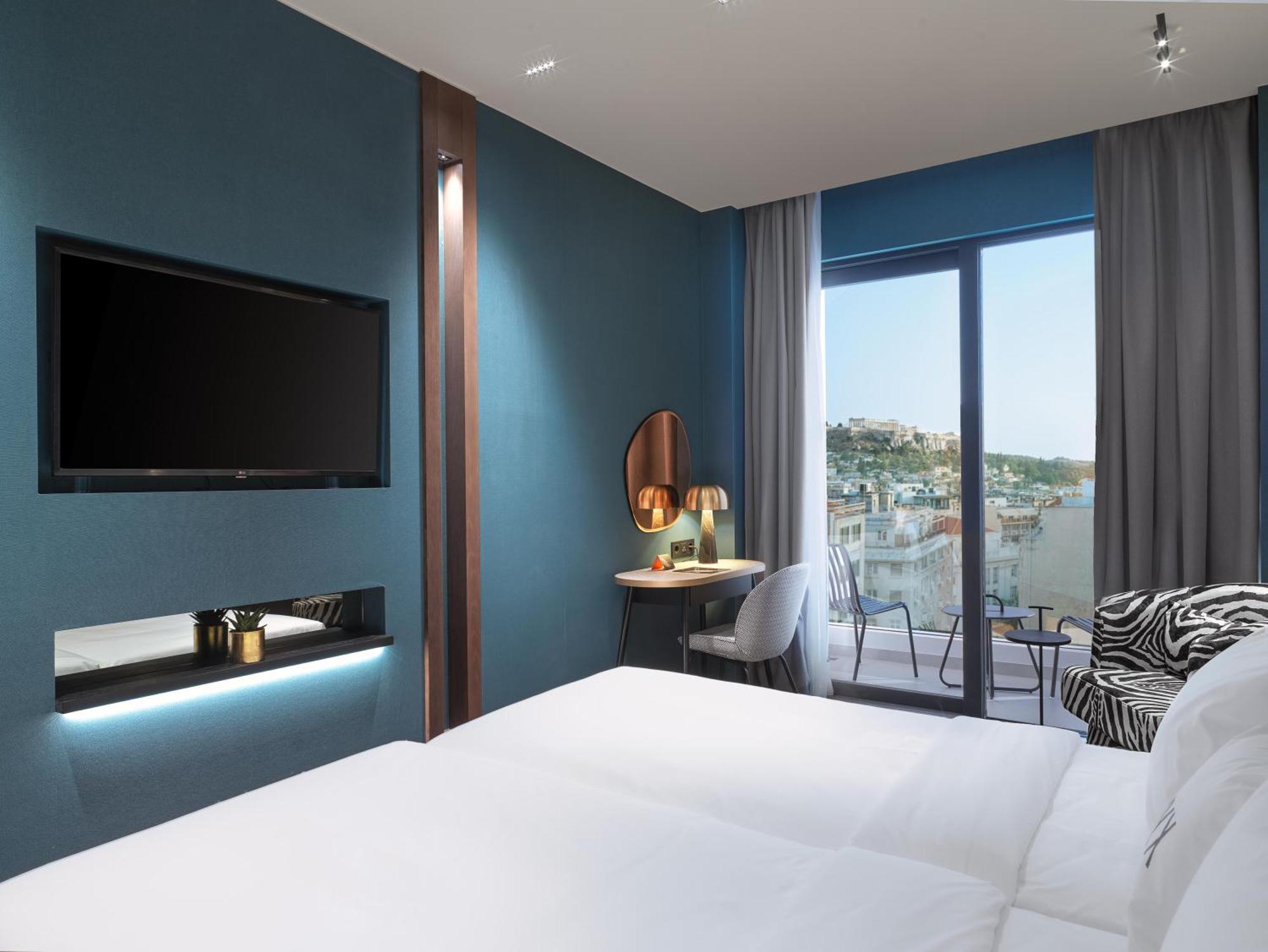 Deluxe Acropolis Room with Lounge Access