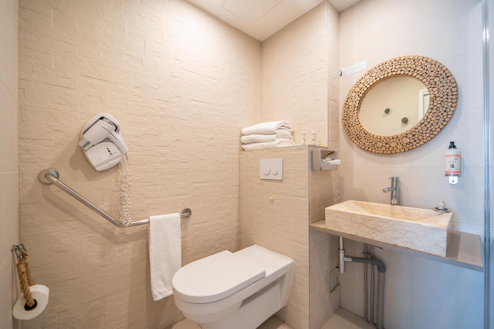 Suite Grand lit double lit simple