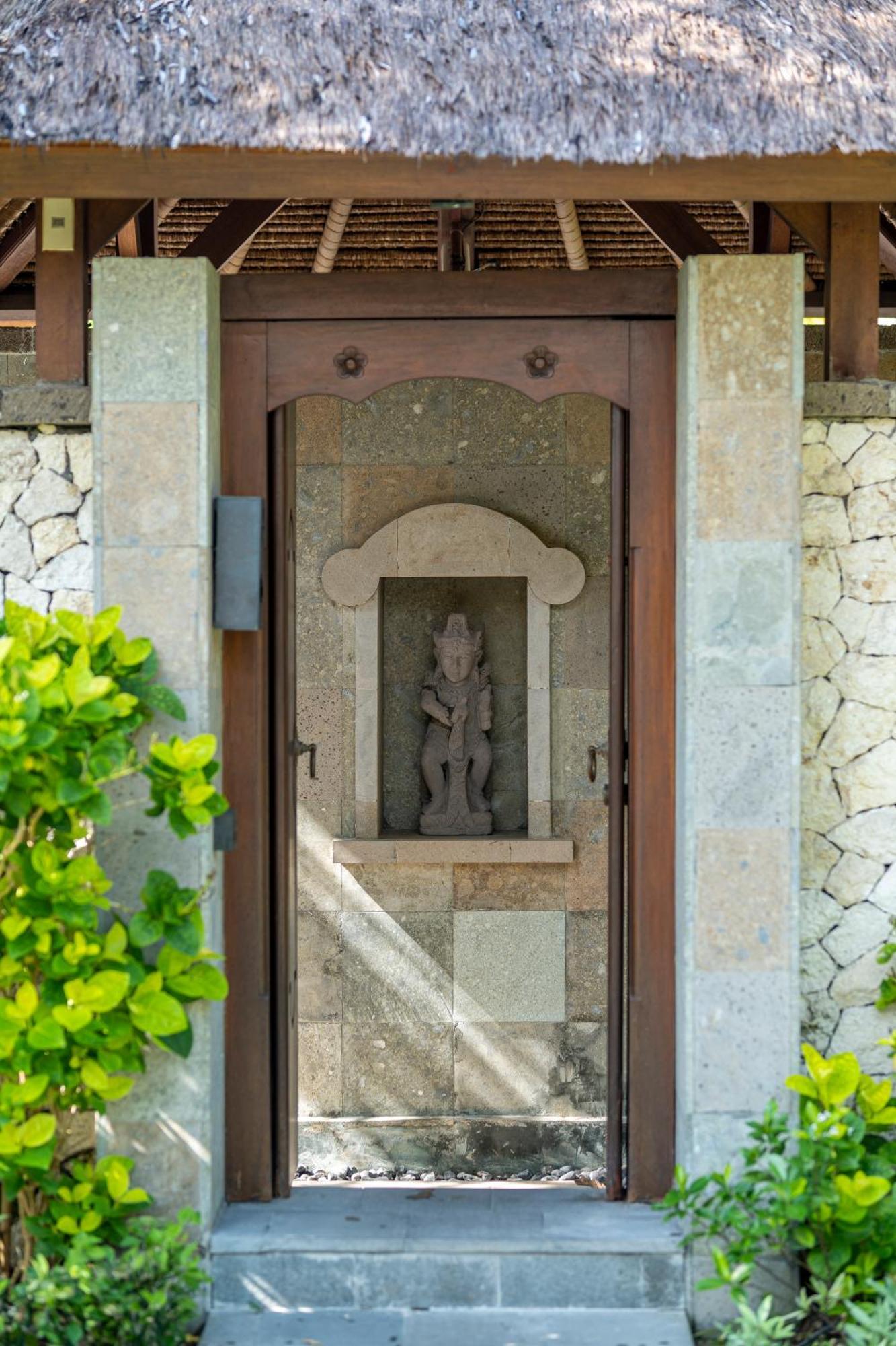 One-Bedroom Deluxe Pool Villa