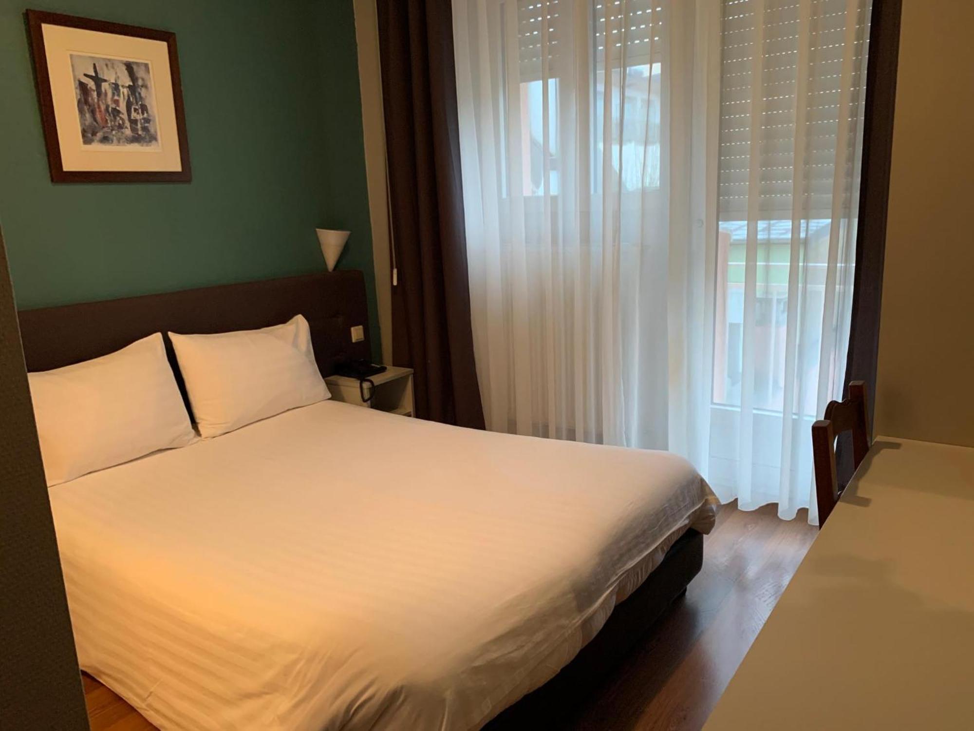 Double Room,786292677:JPEG