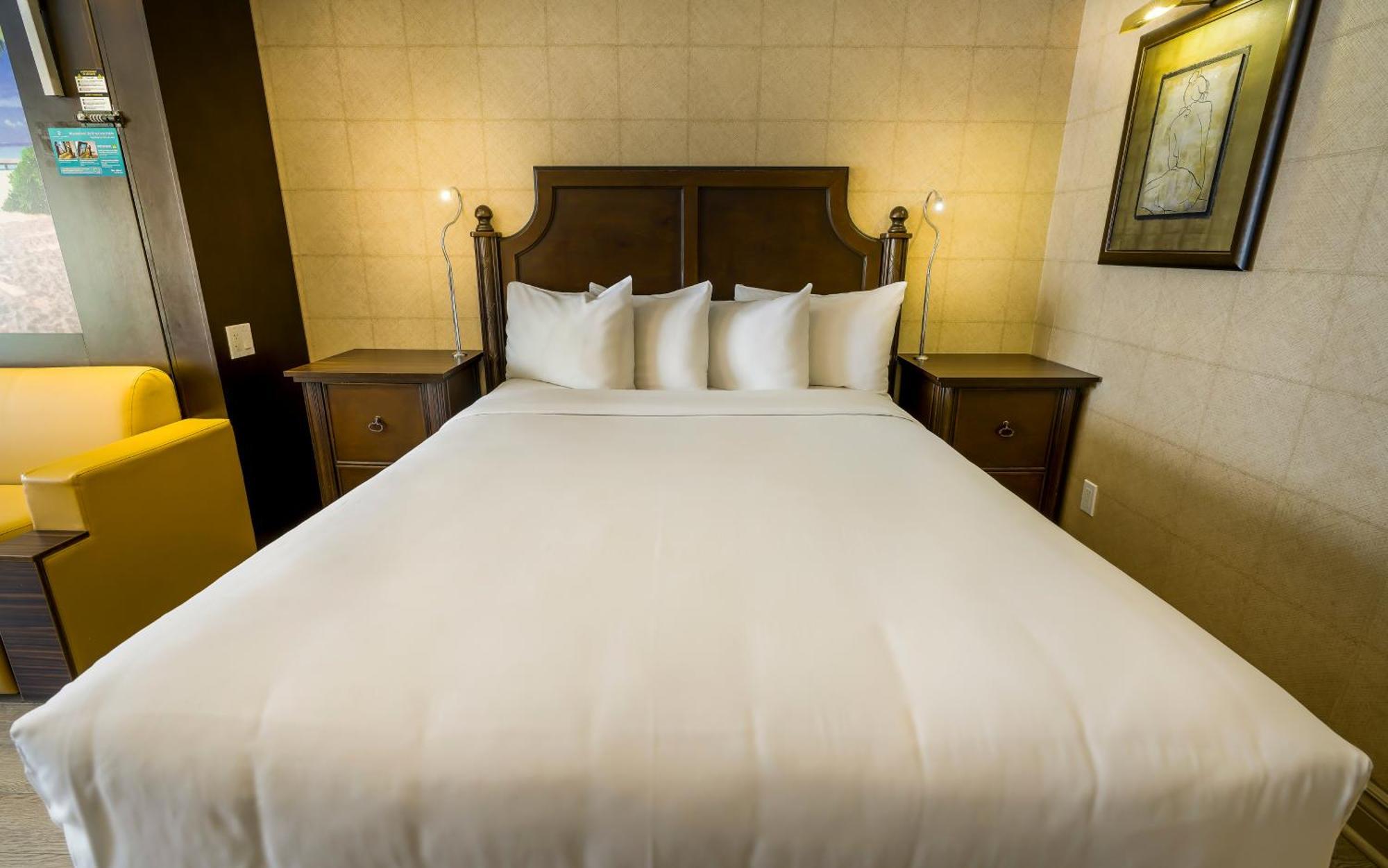 Queen Room with Two Queen Beds - Disability Access