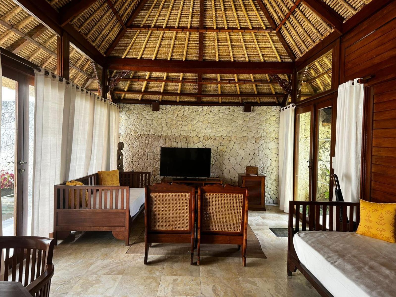 Garden View Pool Villa