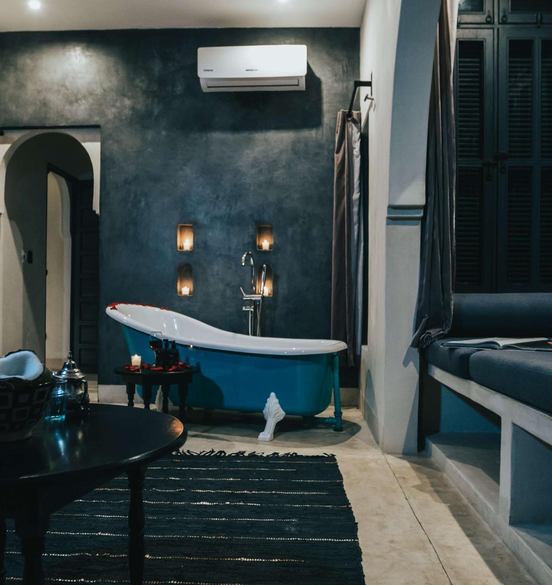 Deluxe King Suite