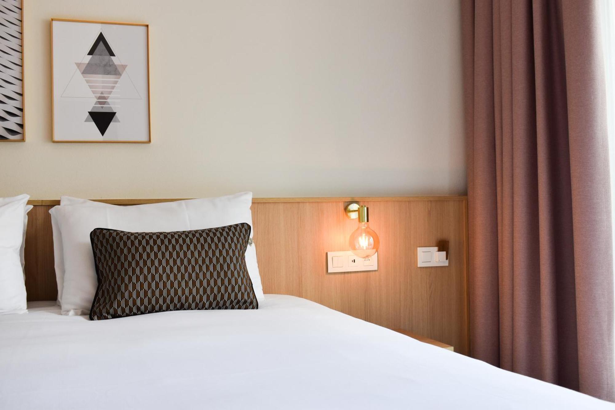 Chambre Double ou Lits Jumeaux - Vue sur Jardin