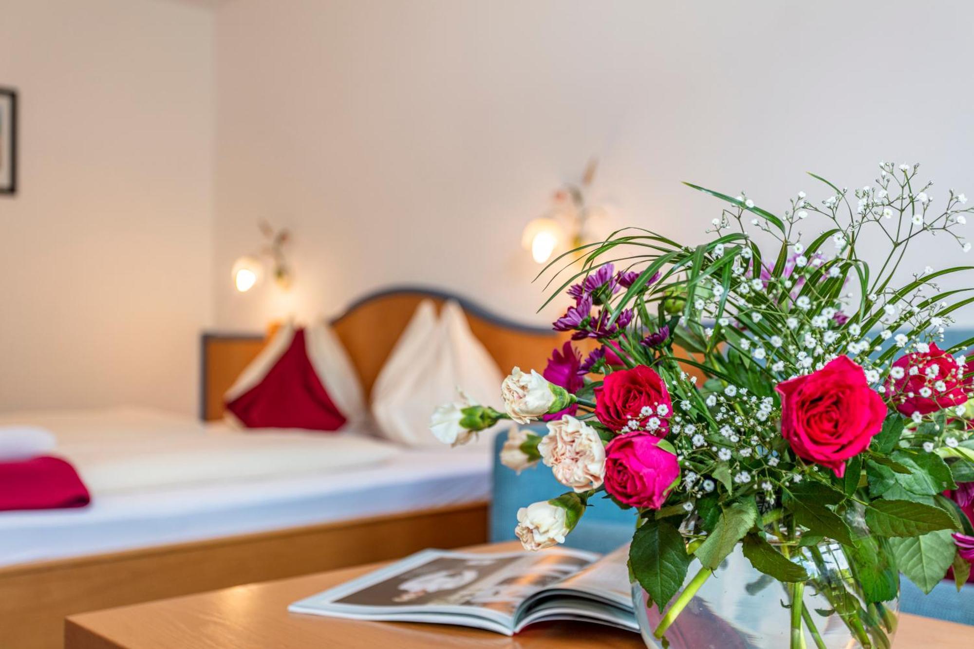 Doppelzimmer mit Balkon