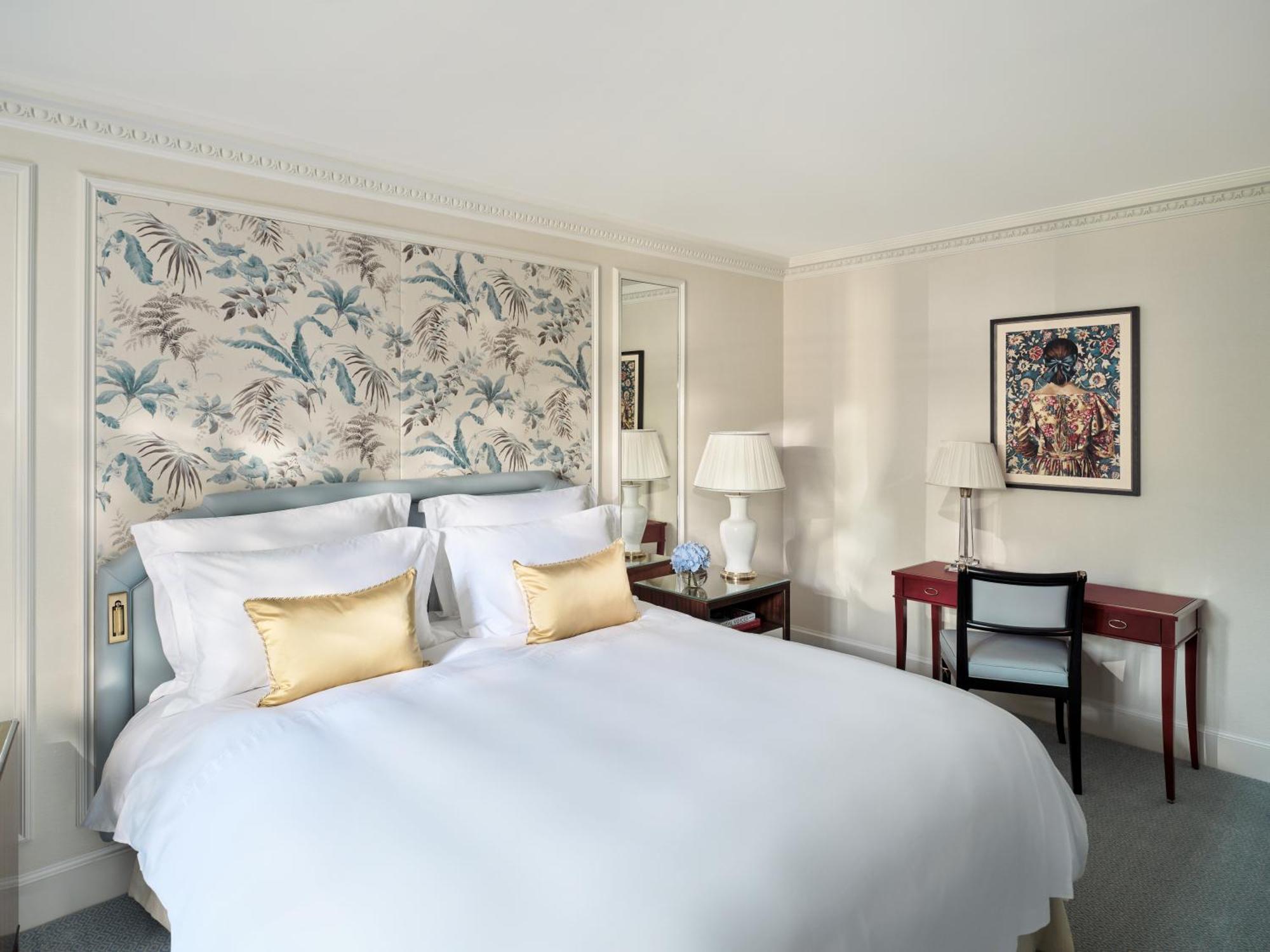 Prestige Room