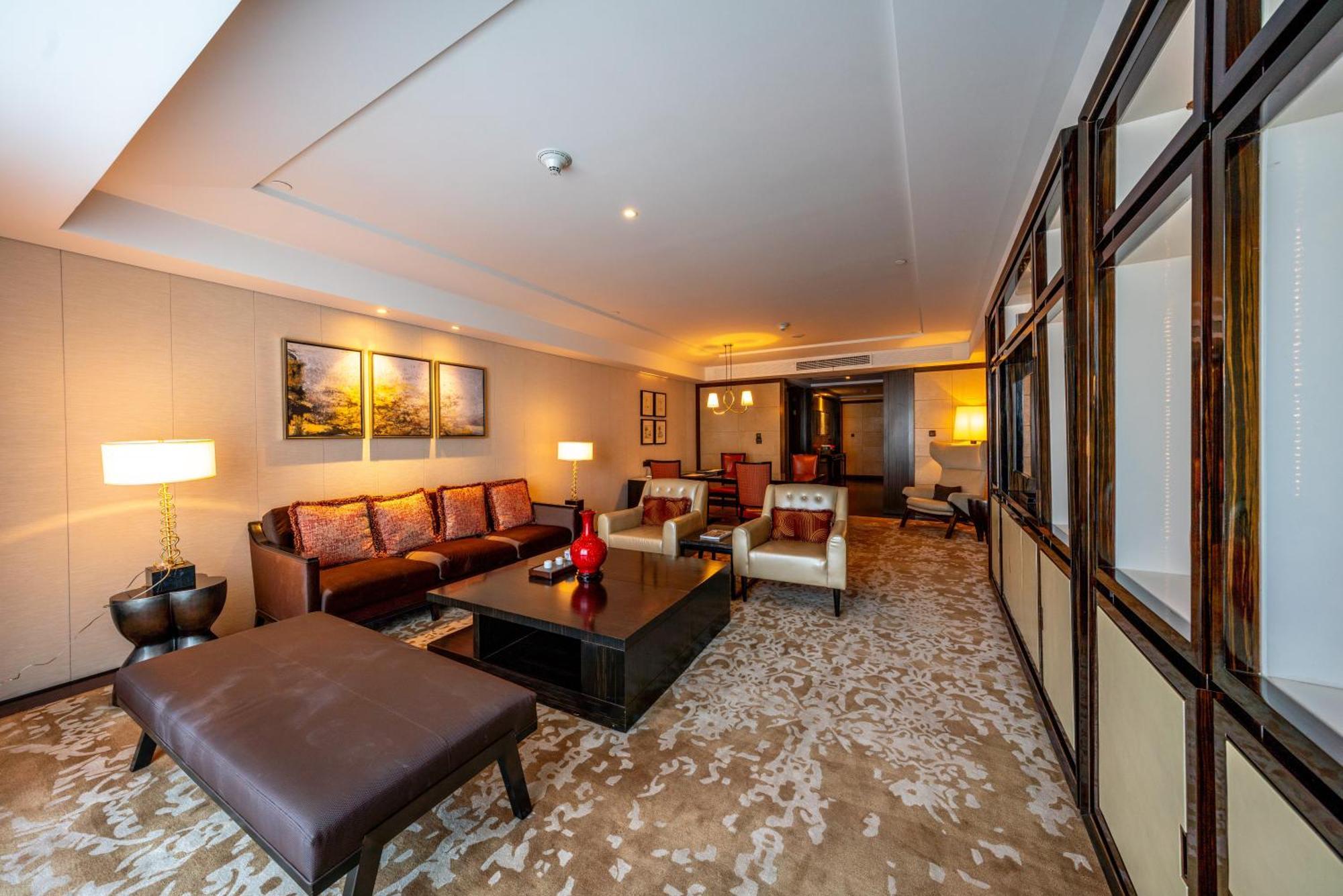 Selected King Suite
