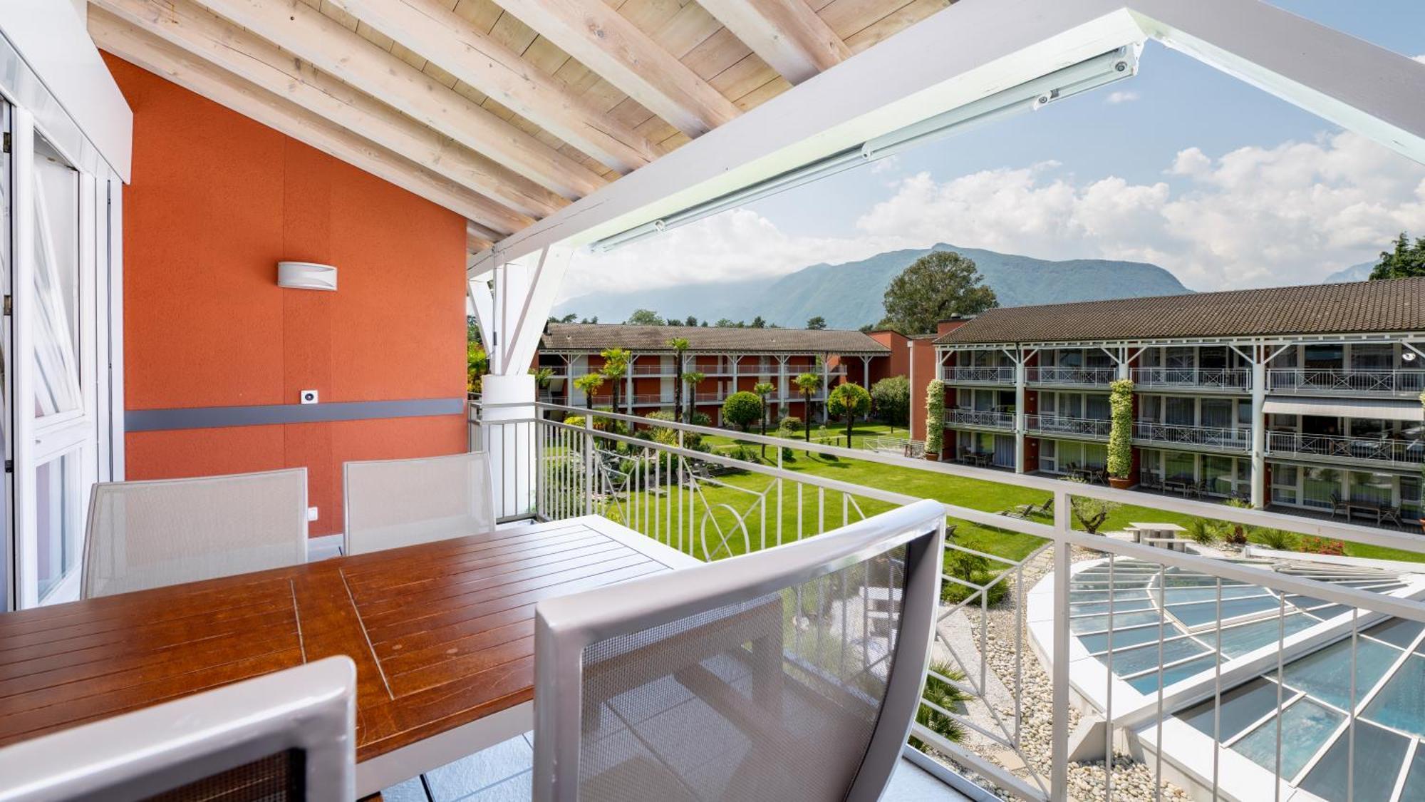 One-Bedroom Comfort Apartment
