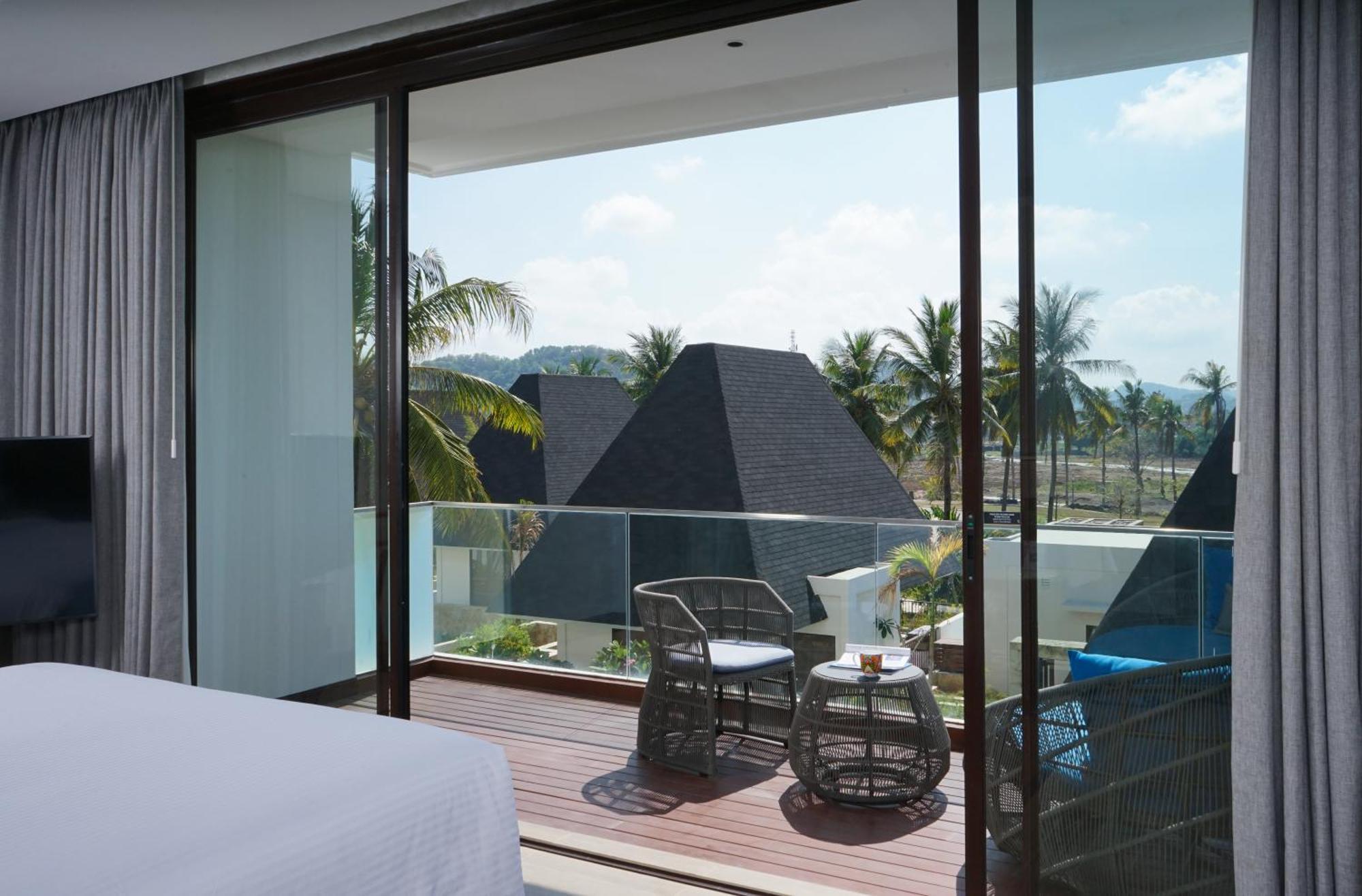 Executive King Room with Balcony