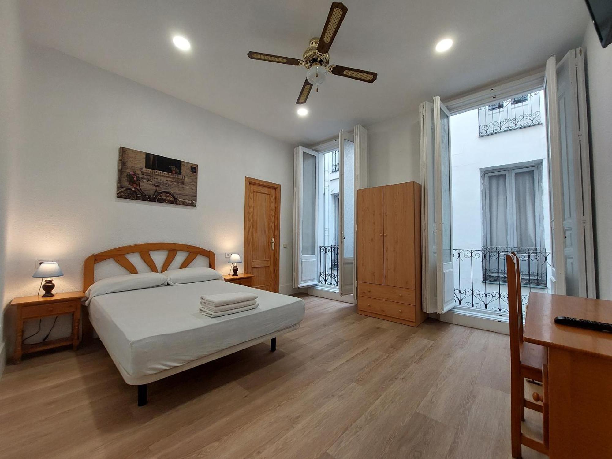 Double Room Private Bathroom