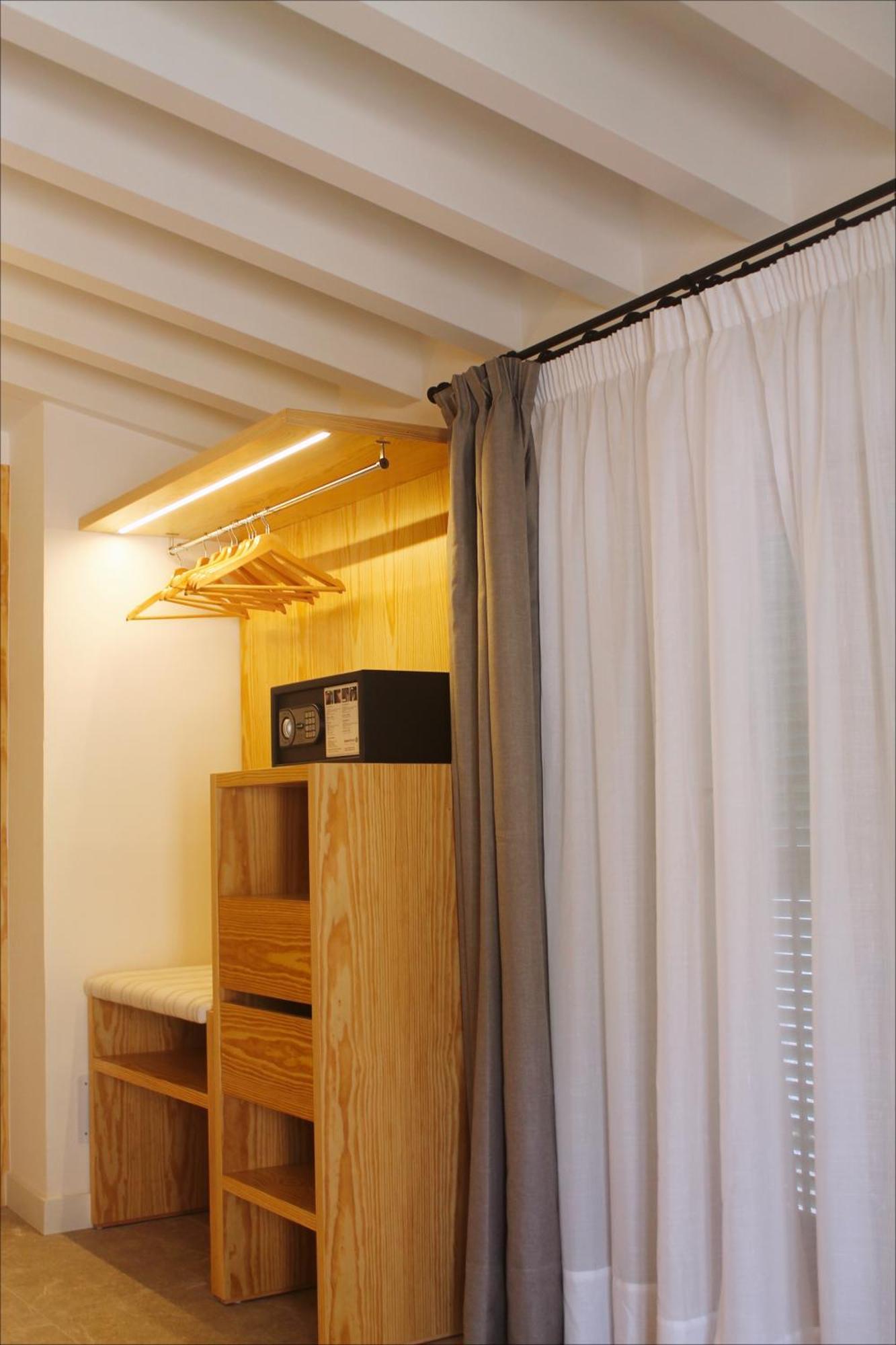 Double Room,1300774822:JPEG