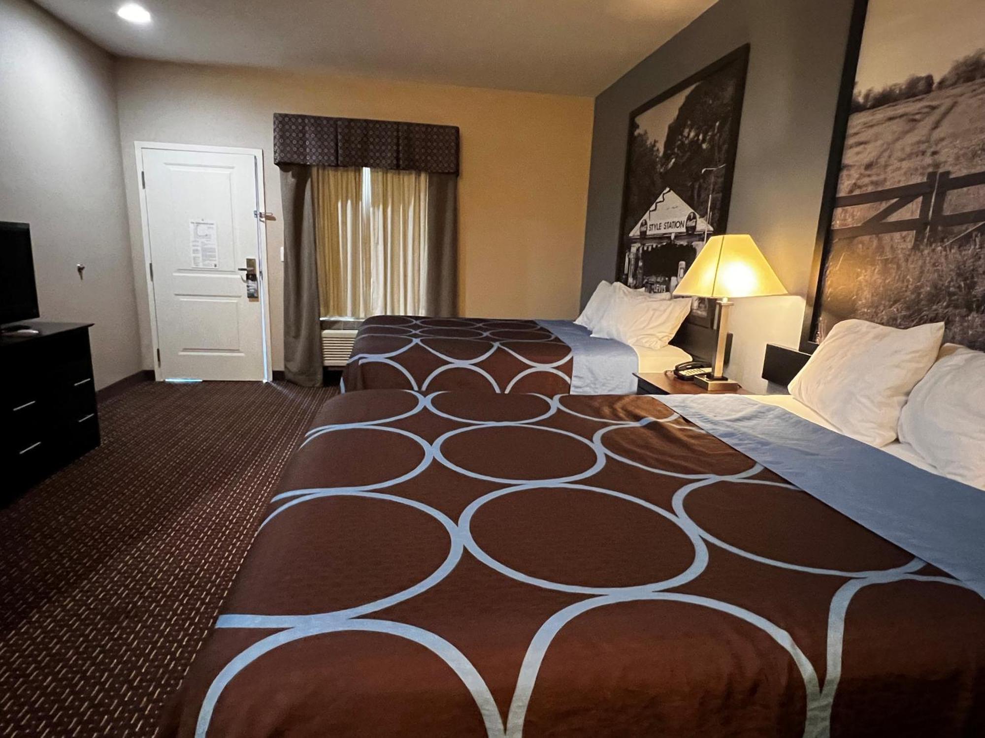 Deluxe Queen Studio Two Queen Beds Non-Smoking