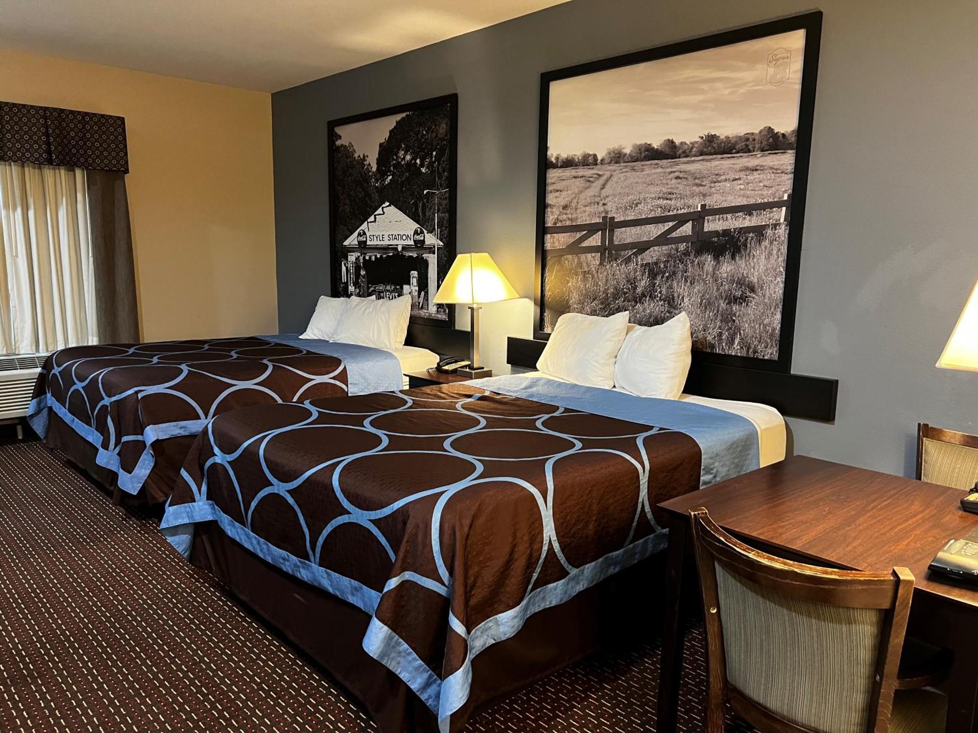 Deluxe Queen Studio Two Queen Beds Non-Smoking