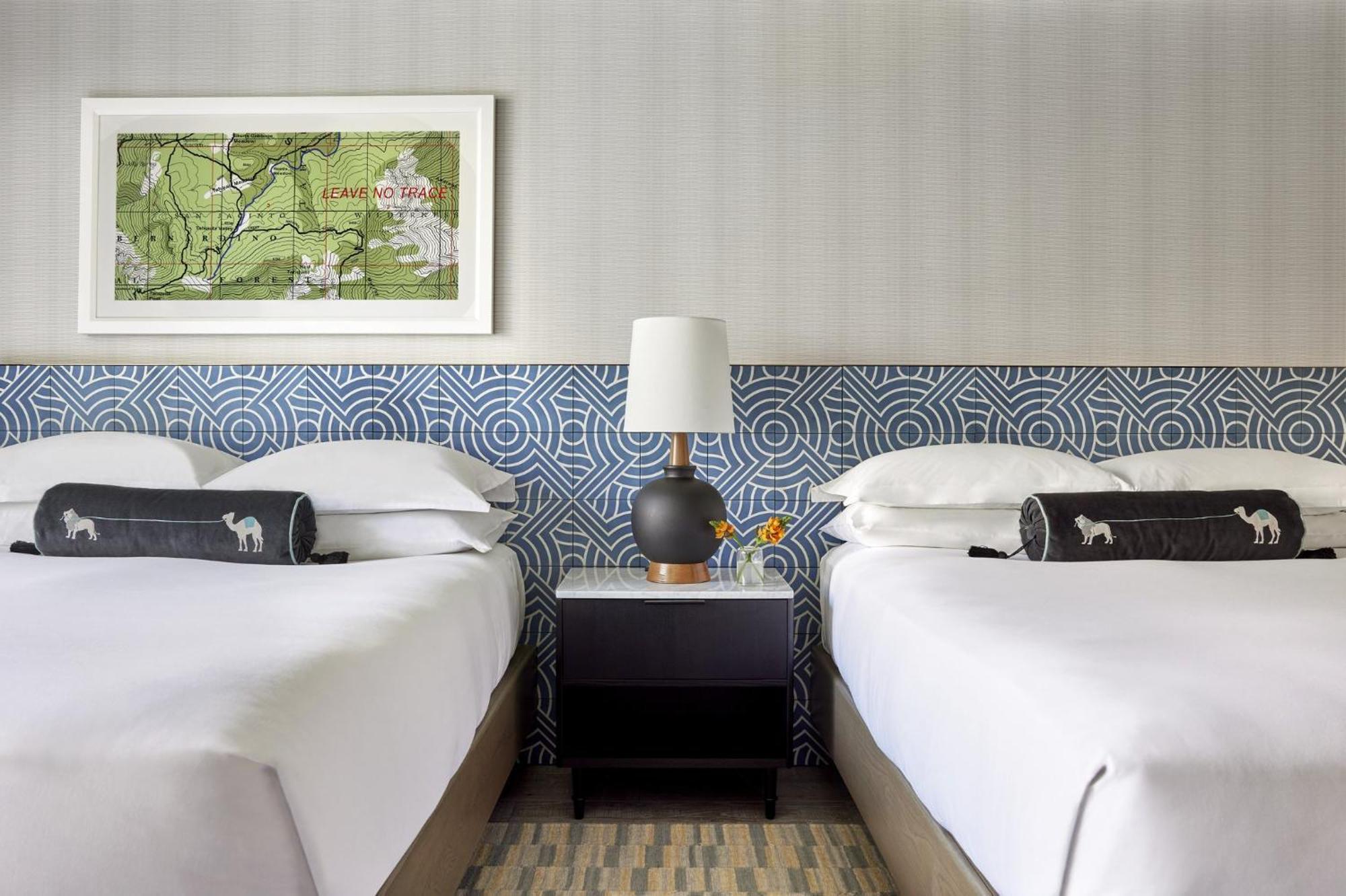 Queen Room Two Queen Beds Balcony Valley View