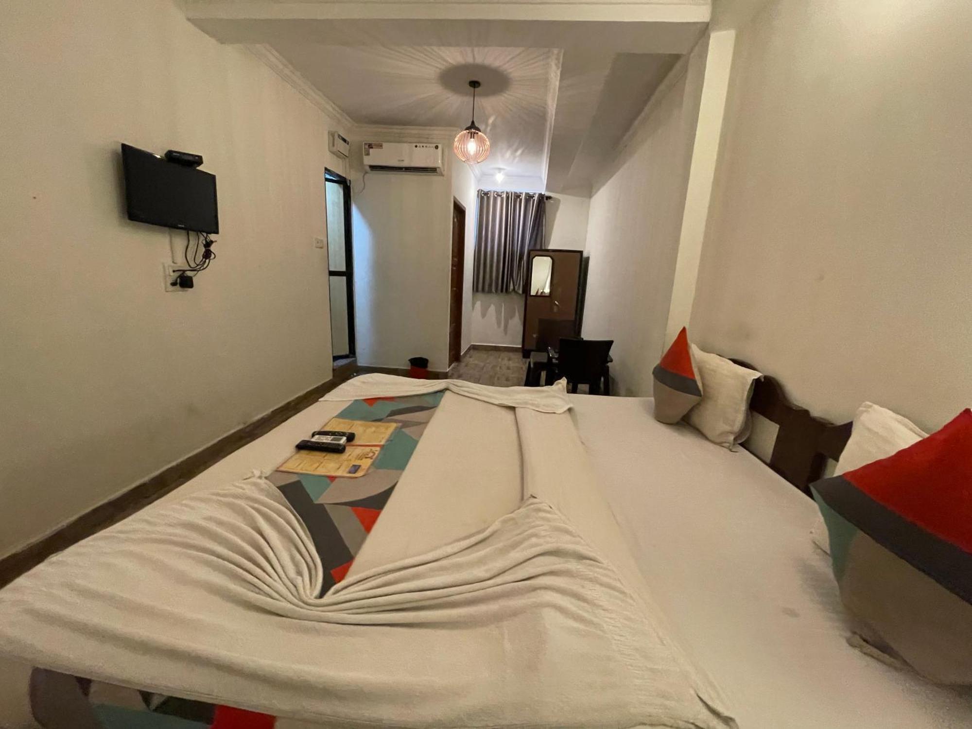 Deluxe Queen Room with Two Queen Beds