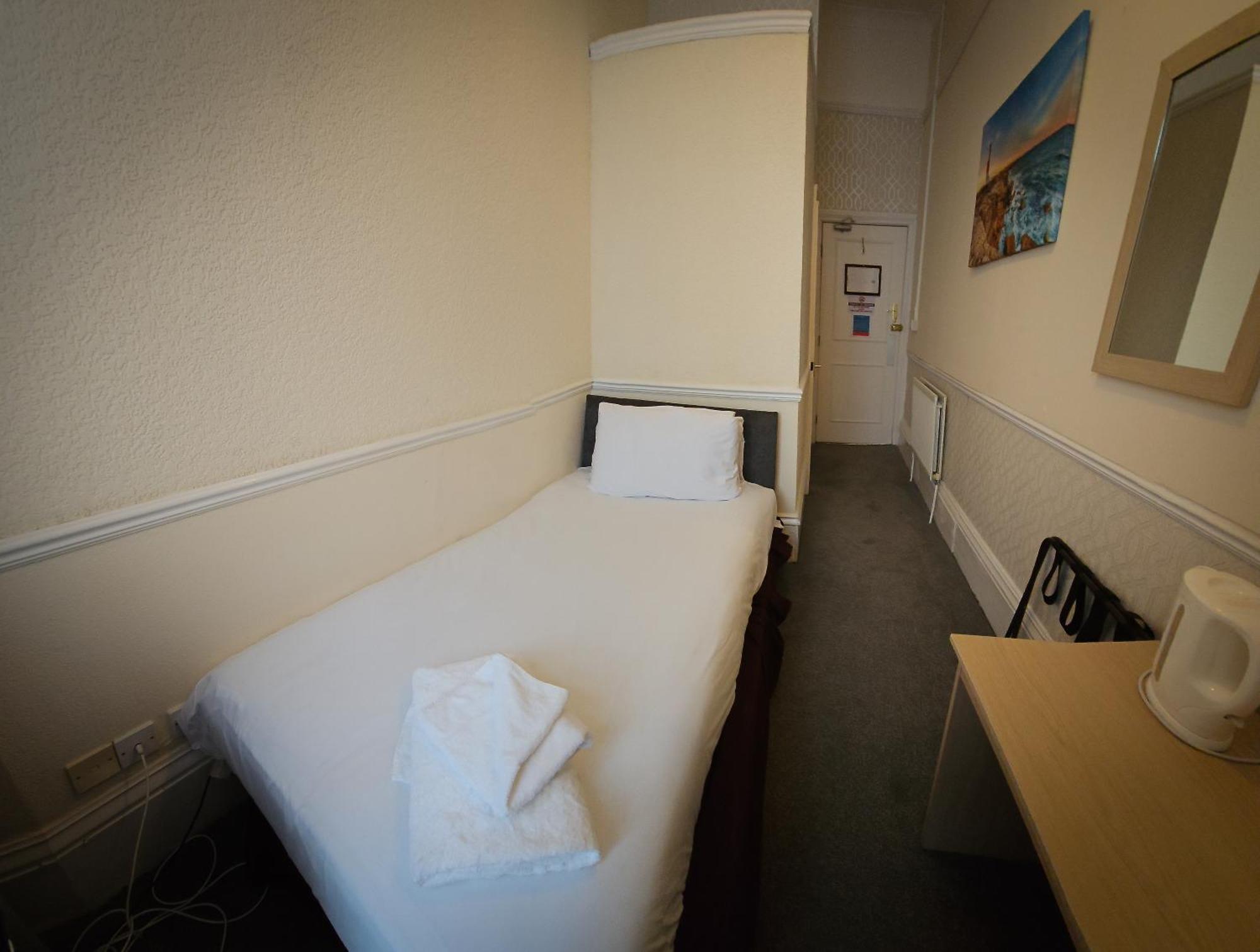 Single Room Sea View,1556337985:JPEG