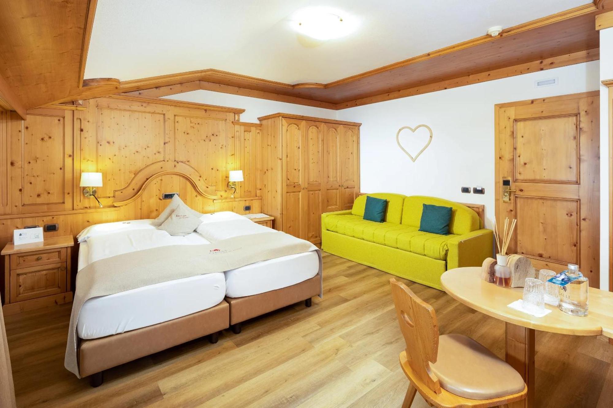 Double or Twin Room Balcony