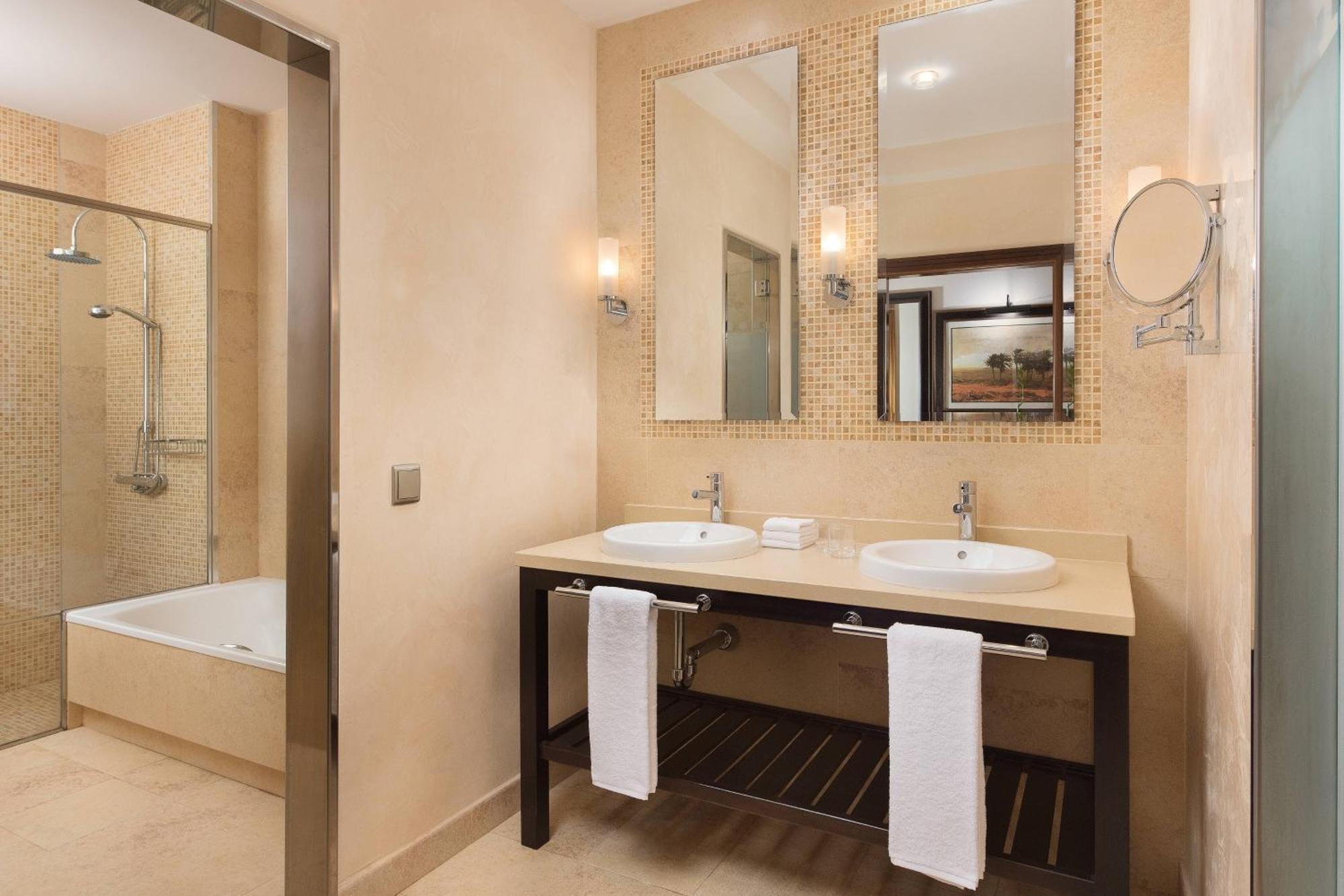 Premium Twin Room with Garden View