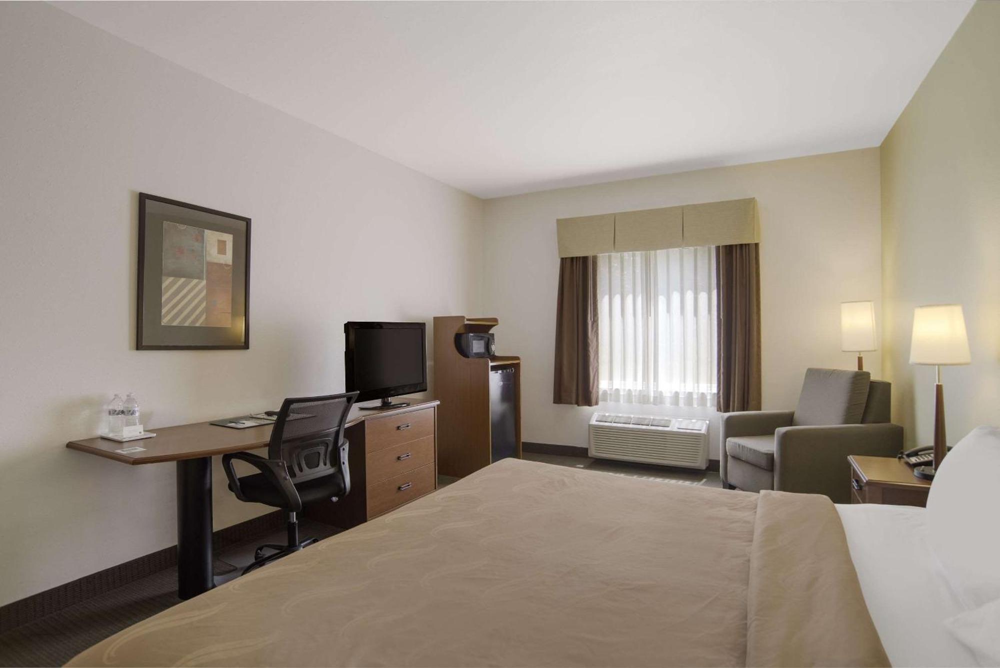 King Room - Non-Smoking