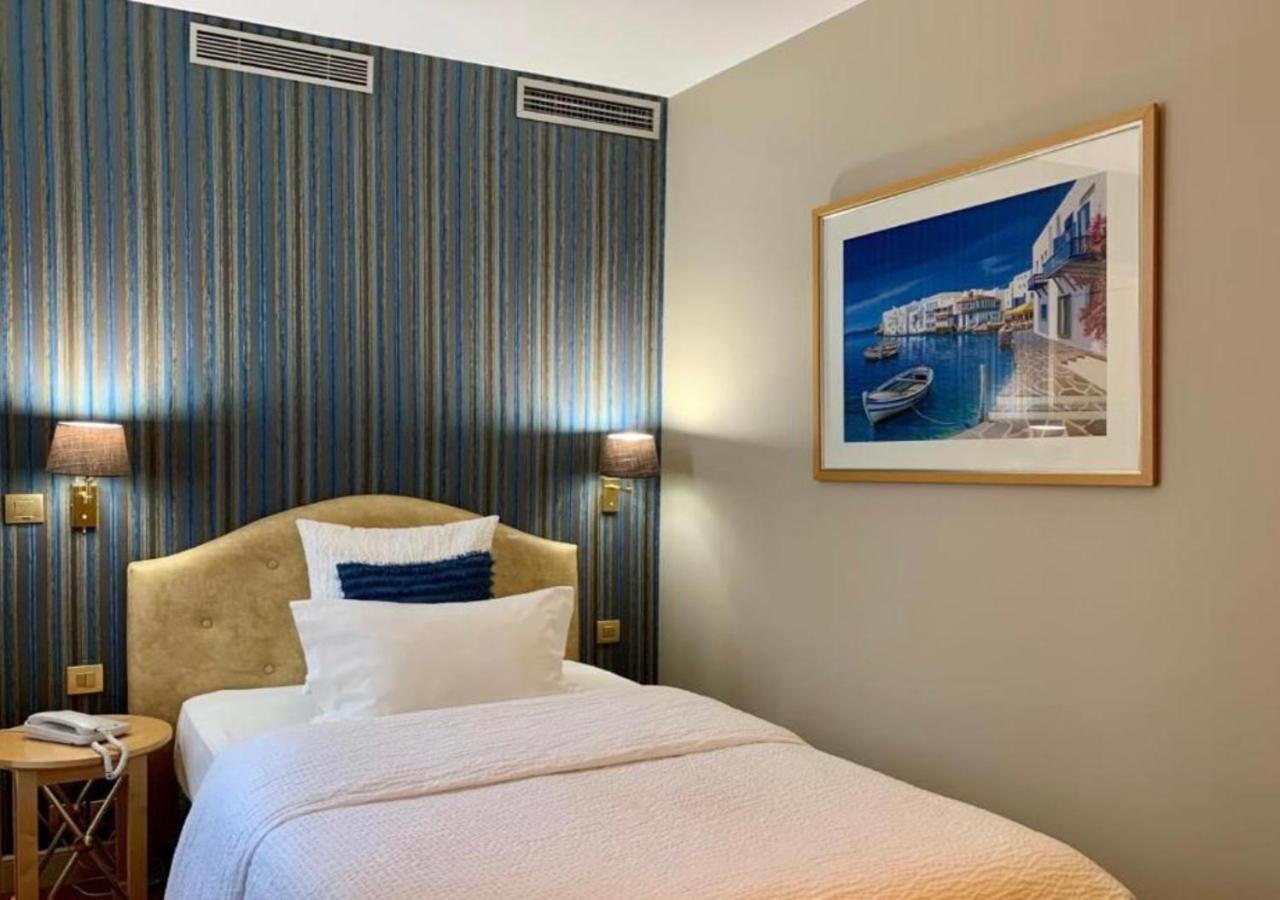 Single Room,1742573413:JPEG