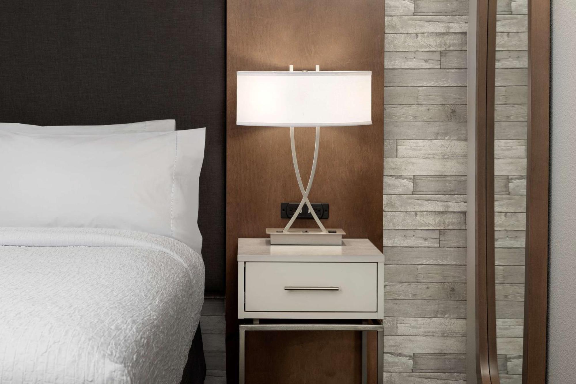 One-Bedroom Queen Suite with Two Queen Beds