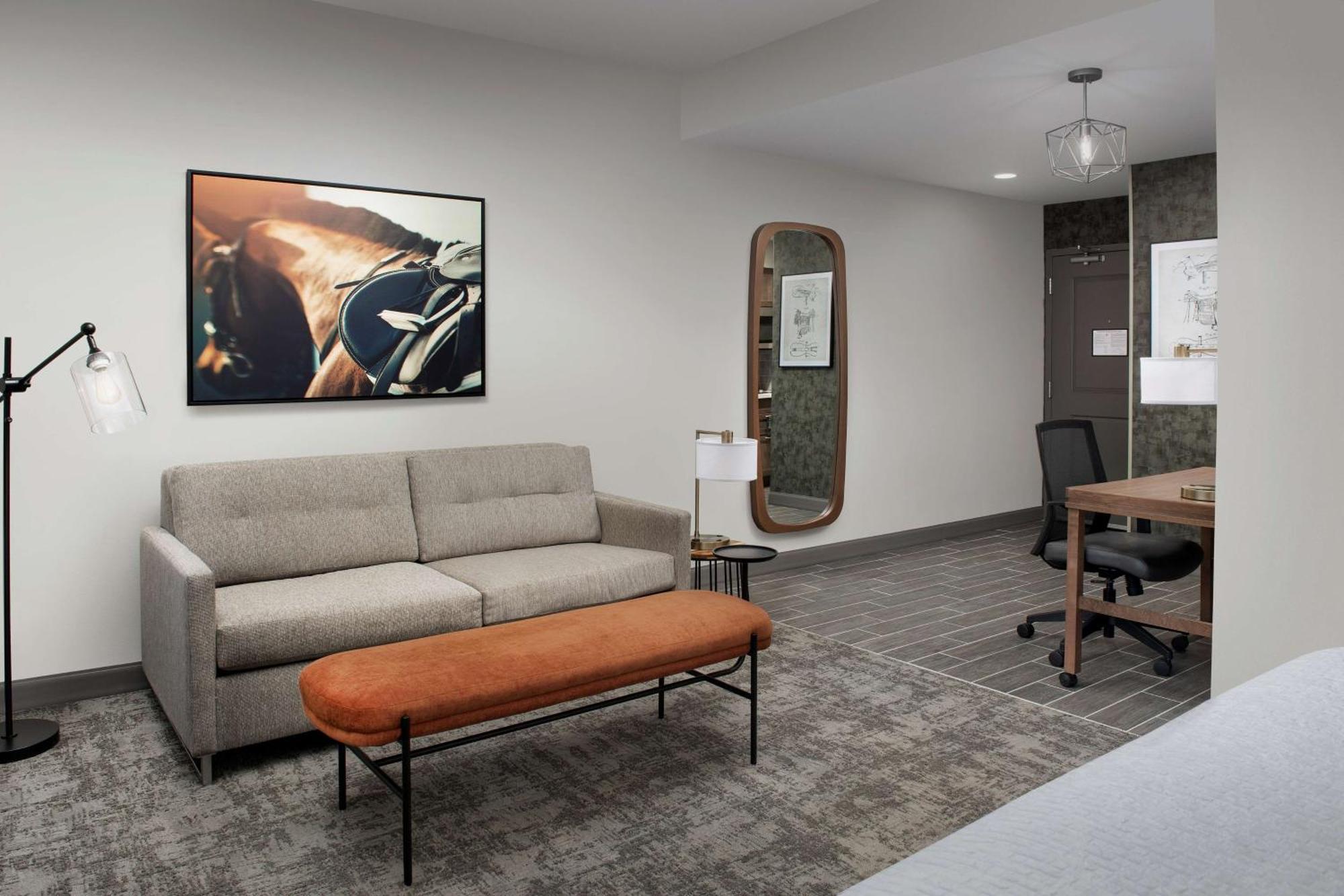 King Studio Suite