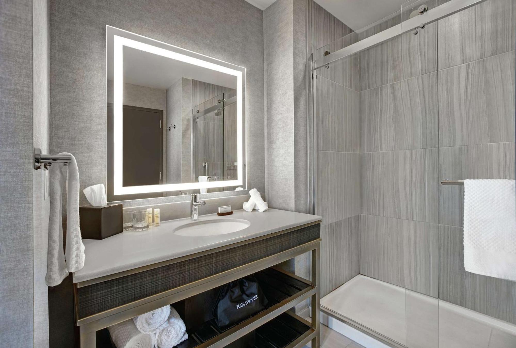 King Studio Suite,1557104797:JPEG
