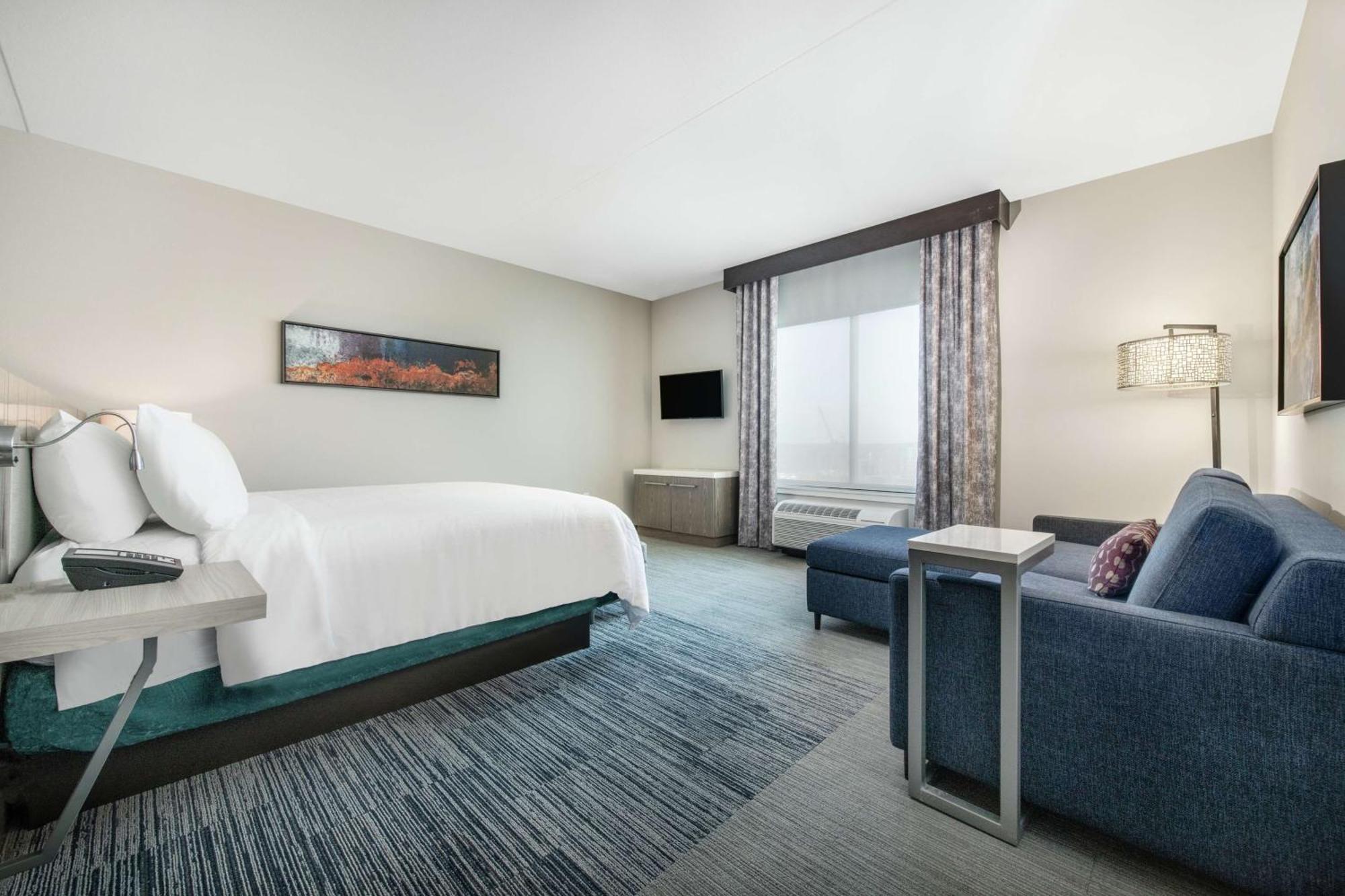King Room with Sofa Bed