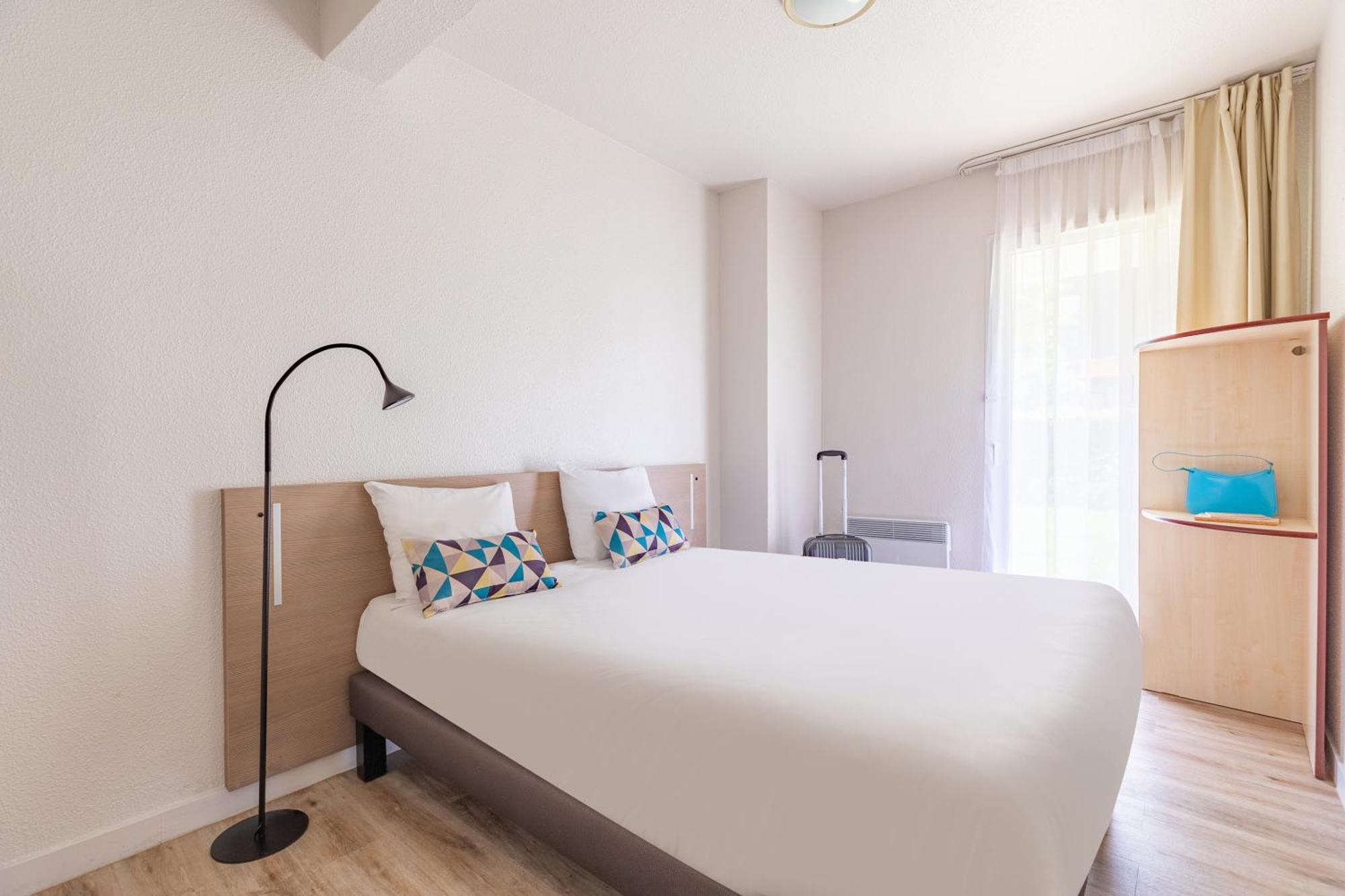 Two-Bedroom Apartment,1557141736:JPEG