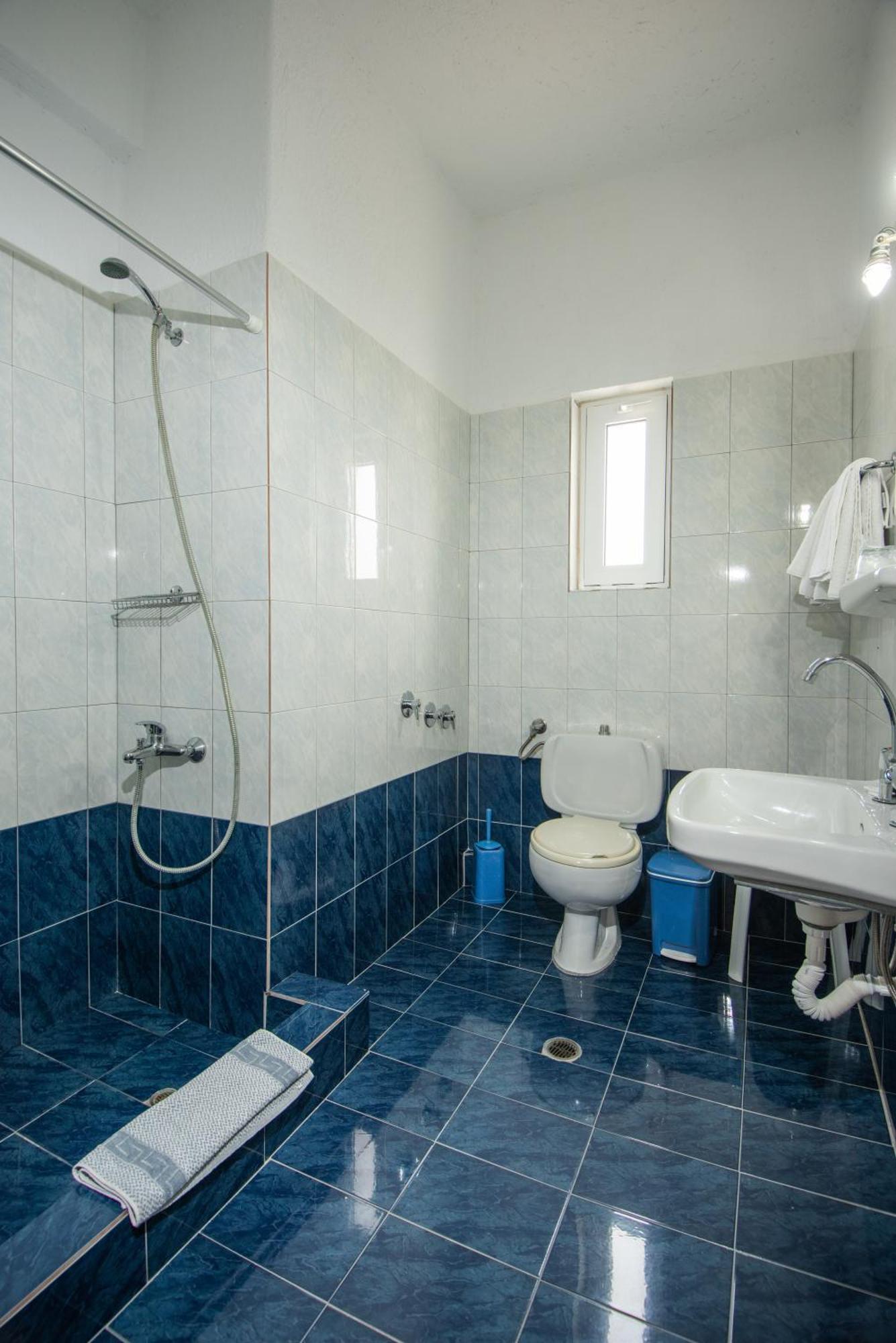 Apartment mit Meerblick (4 Erwachsene)