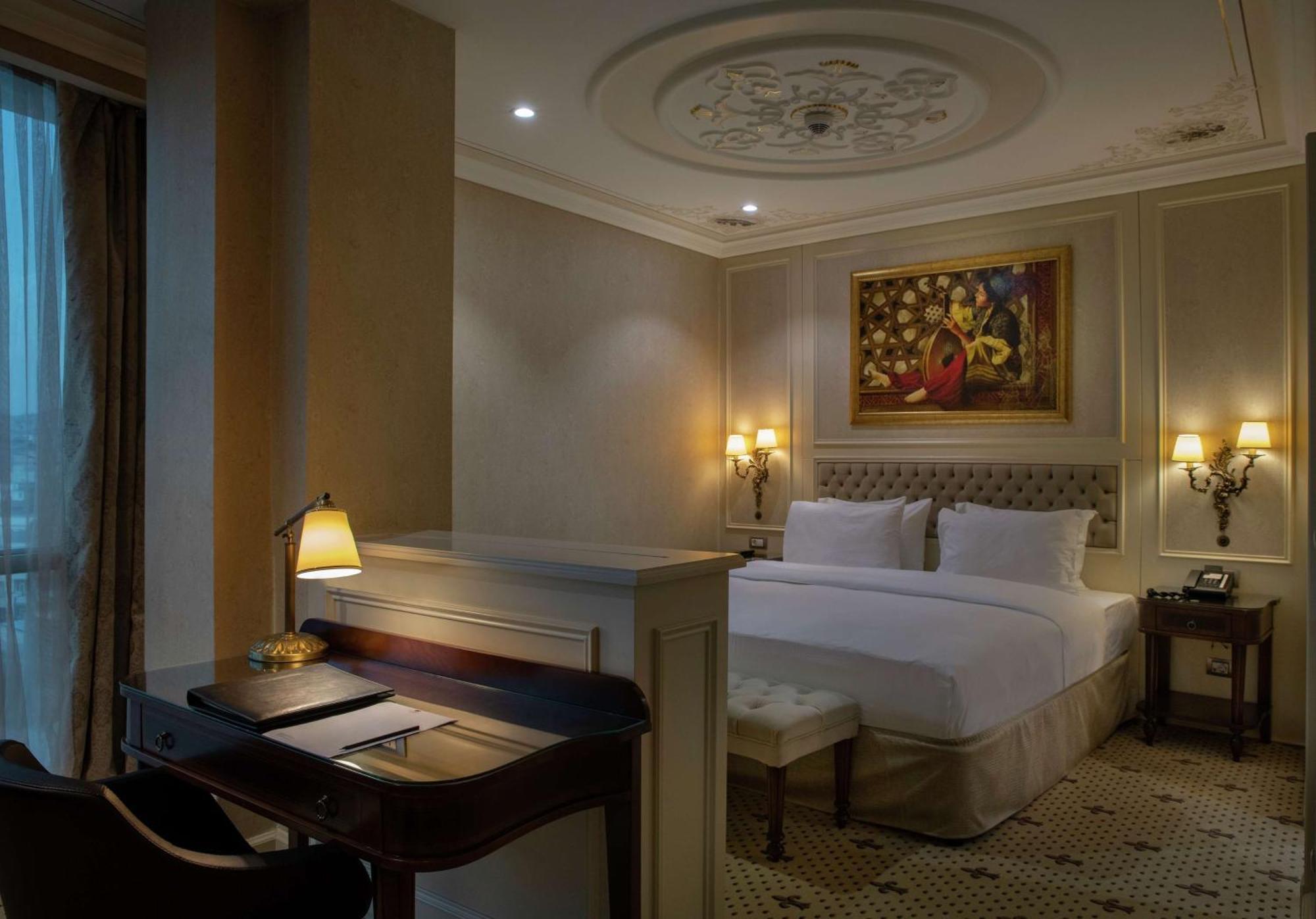 Junior Suite,1557375859:JPEG